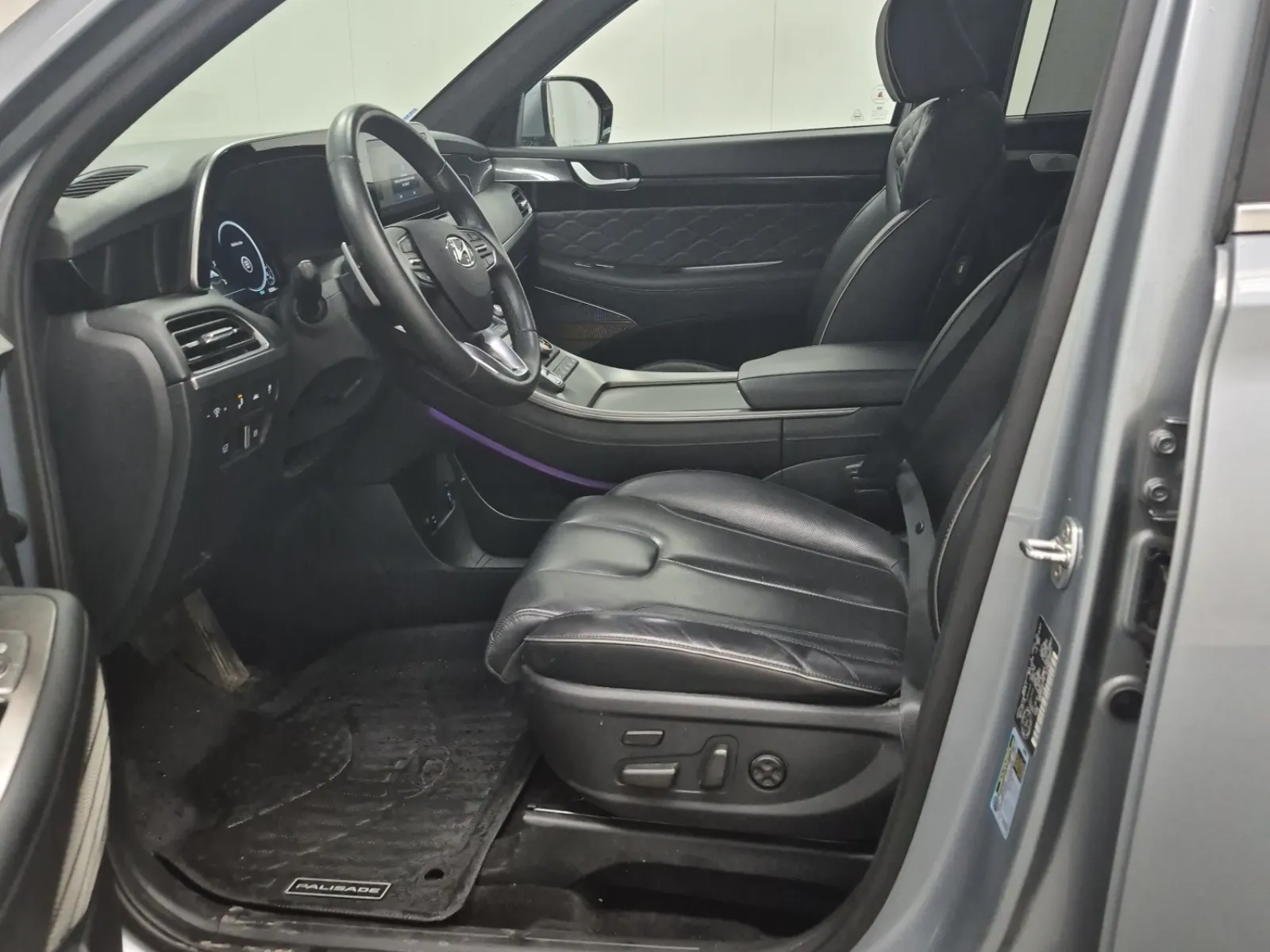 Interior driver side