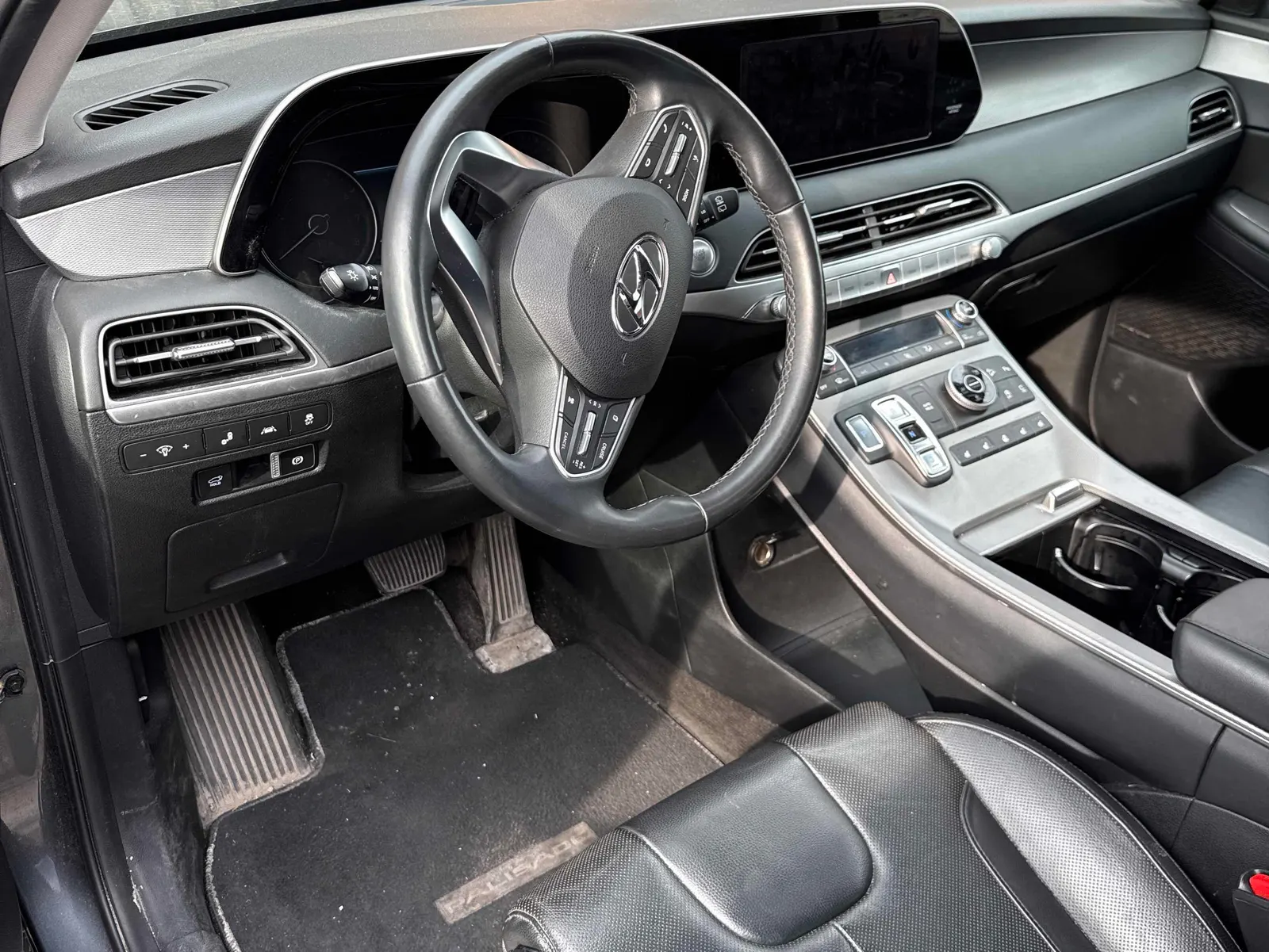 Interior driver side