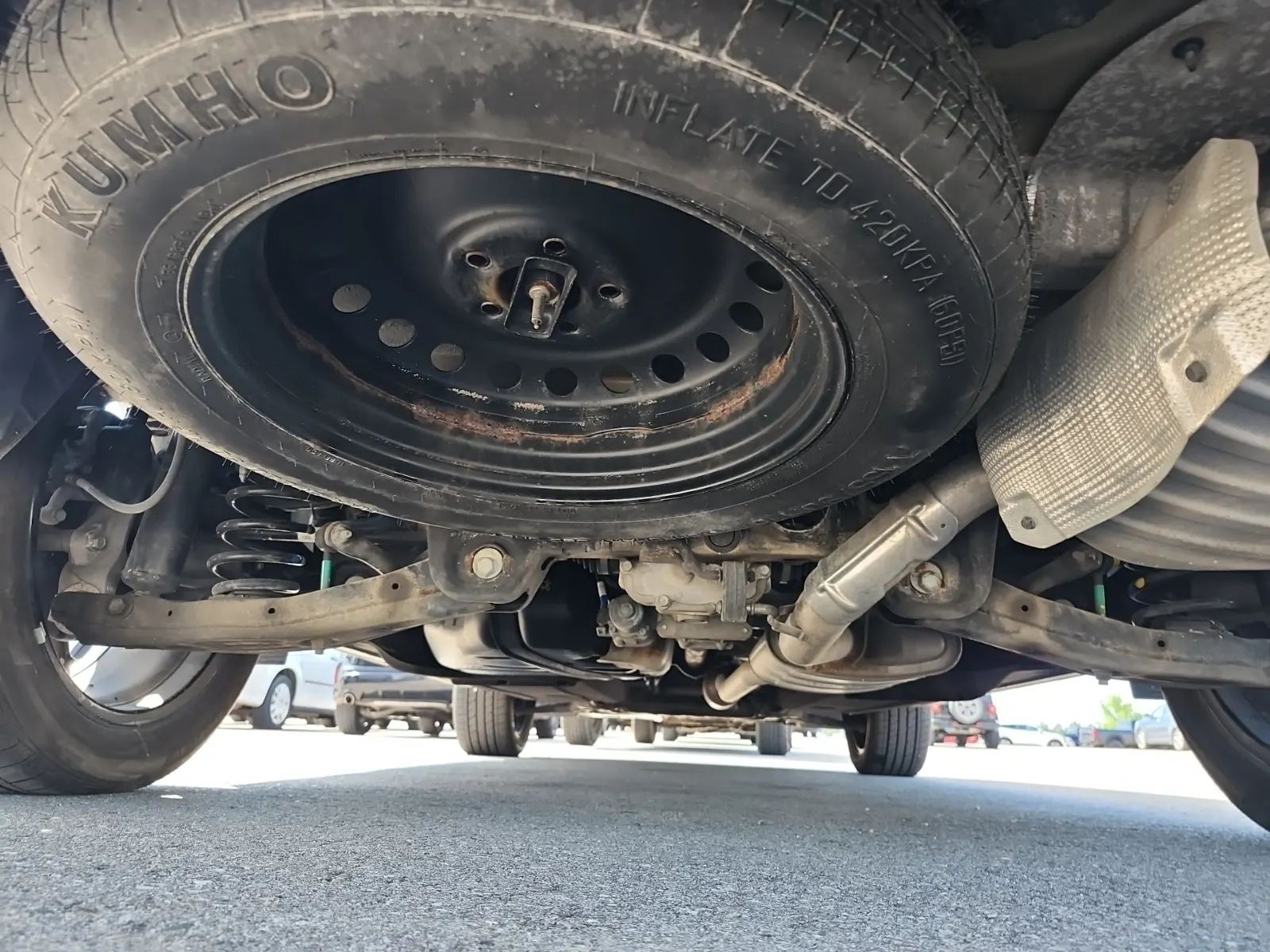 Undercarriage - Rear Photo