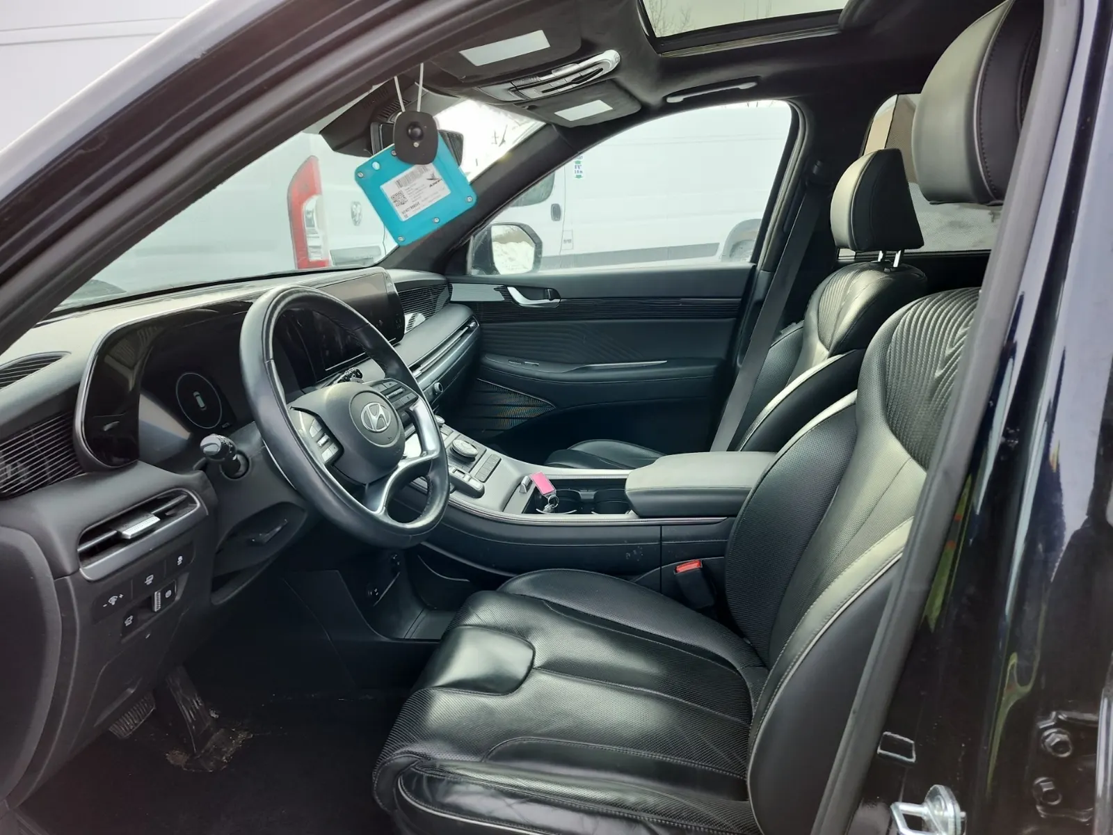 Front Interior Photo