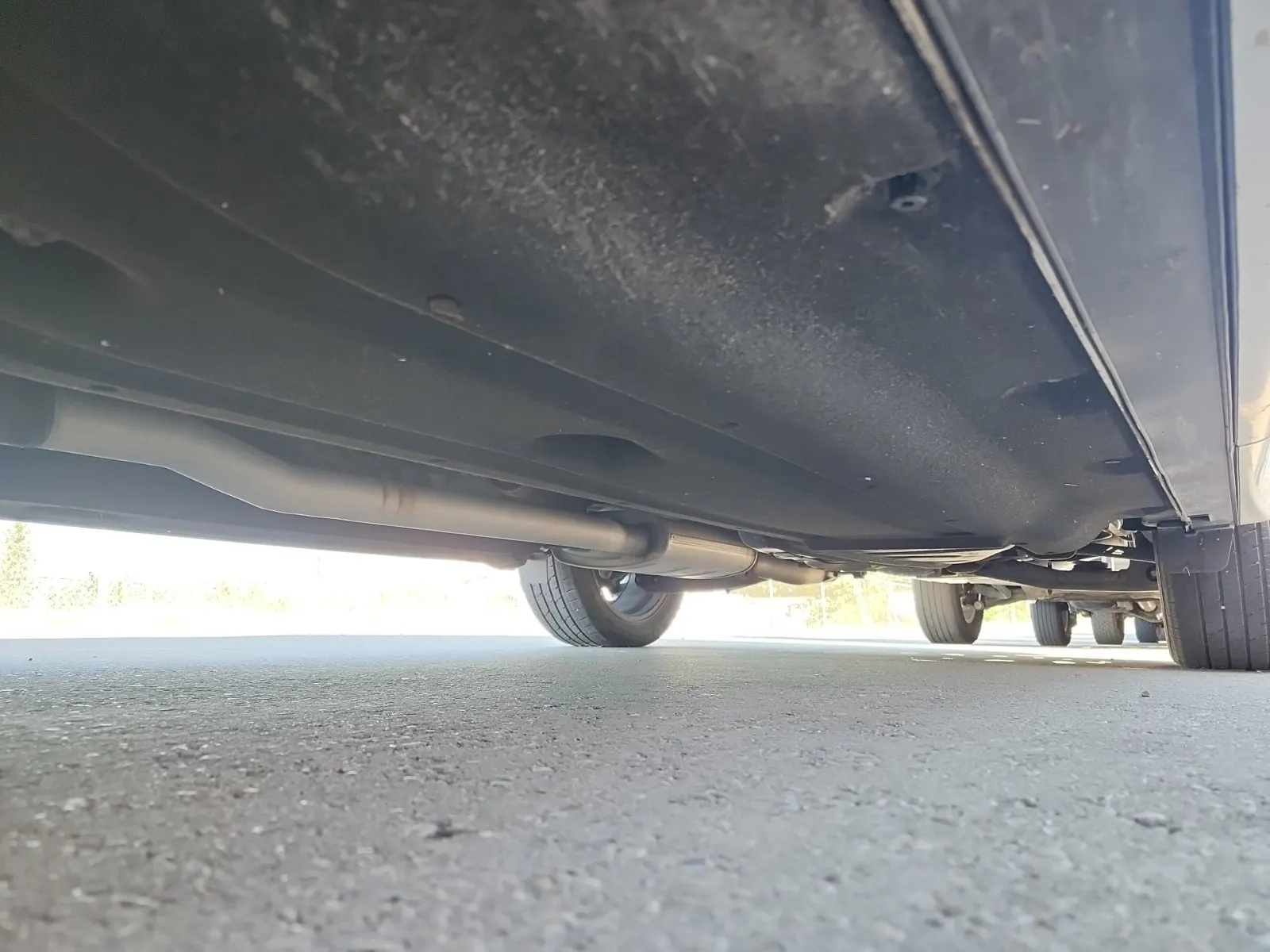 Undercarriage - Driver Photo