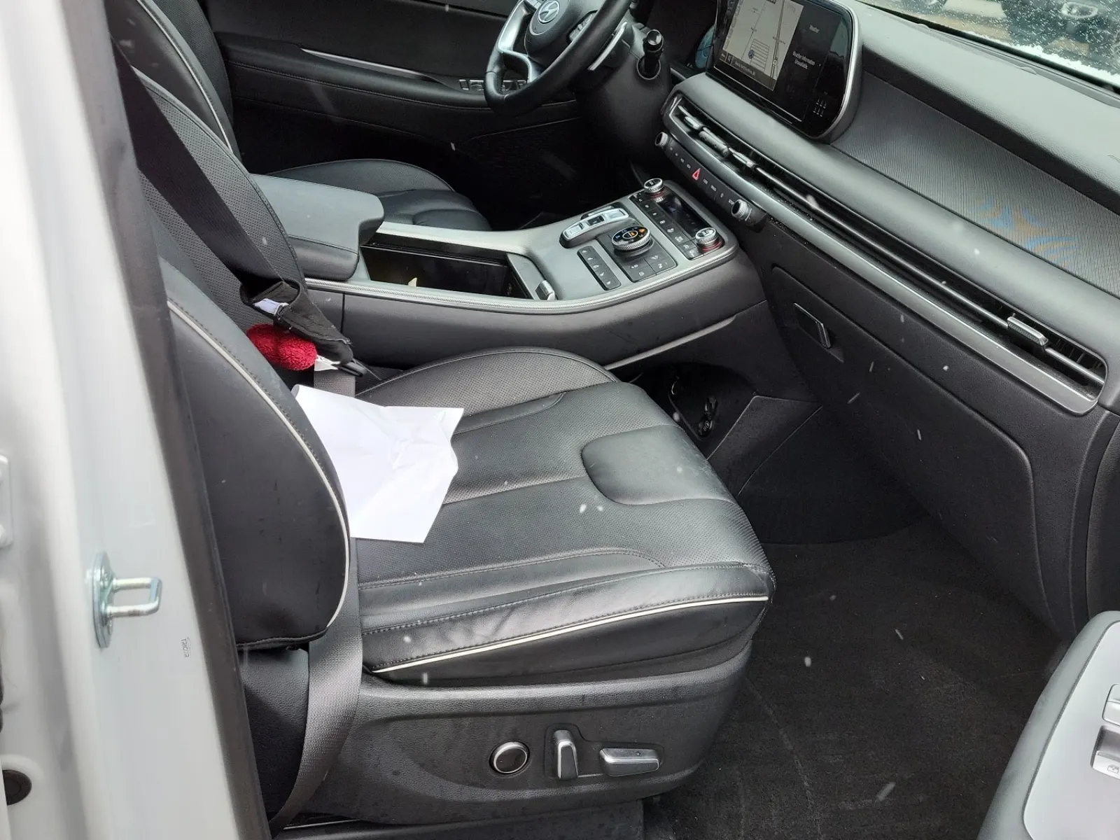 Right Side Interior Photo