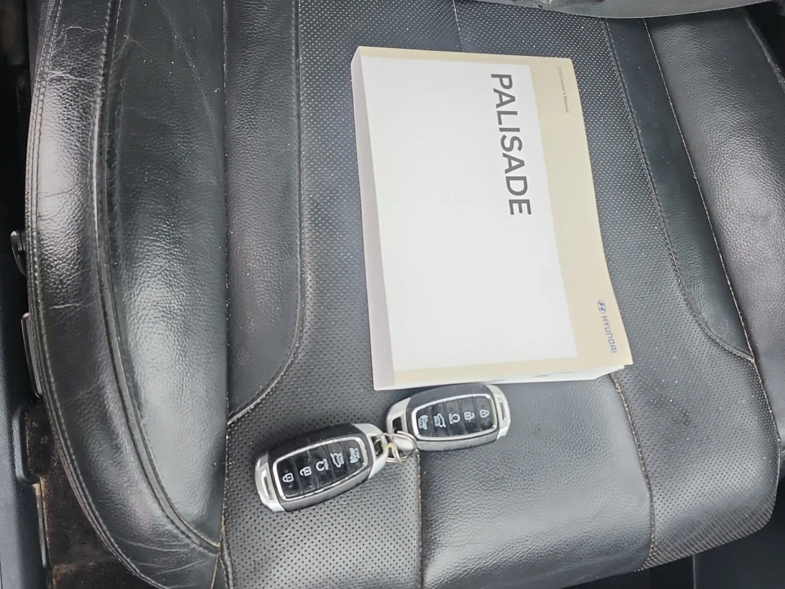 Keys/Fobs/Manual Photo