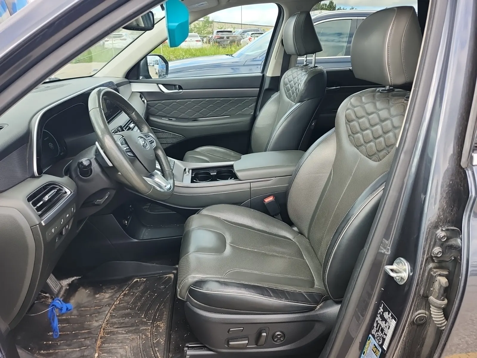 Front Interior Photo