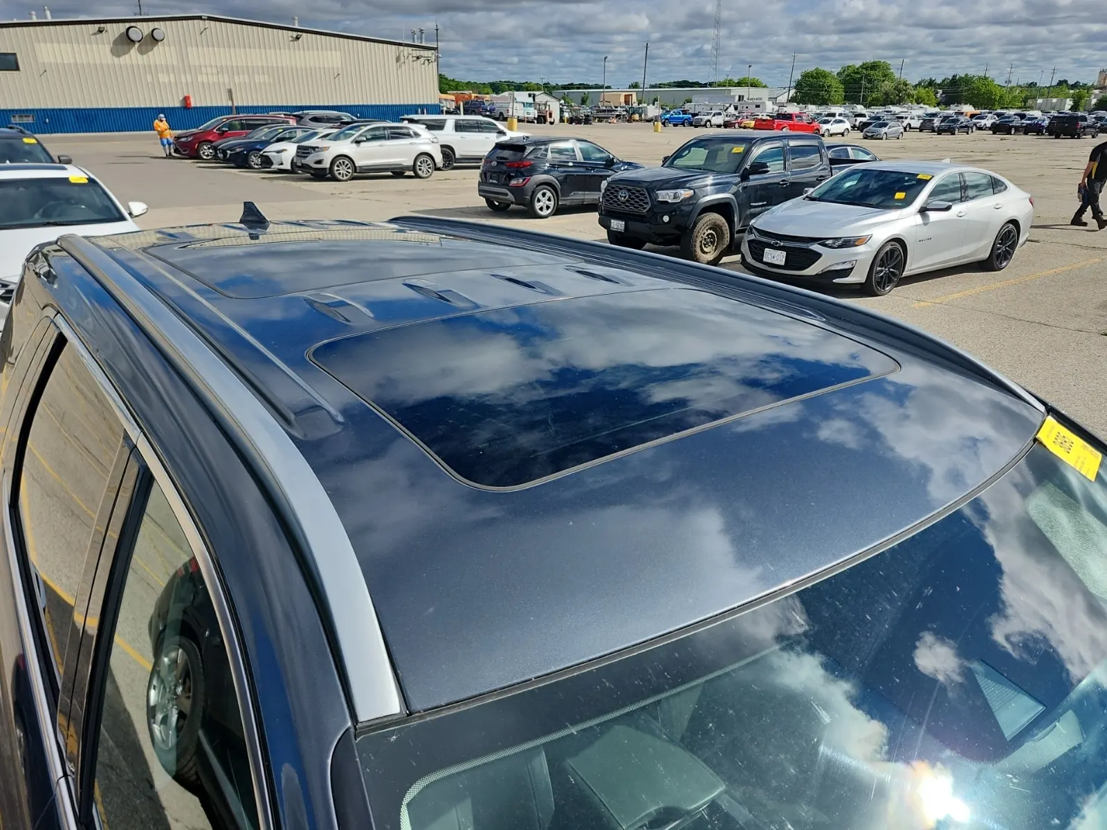 Exterior Roof Photo