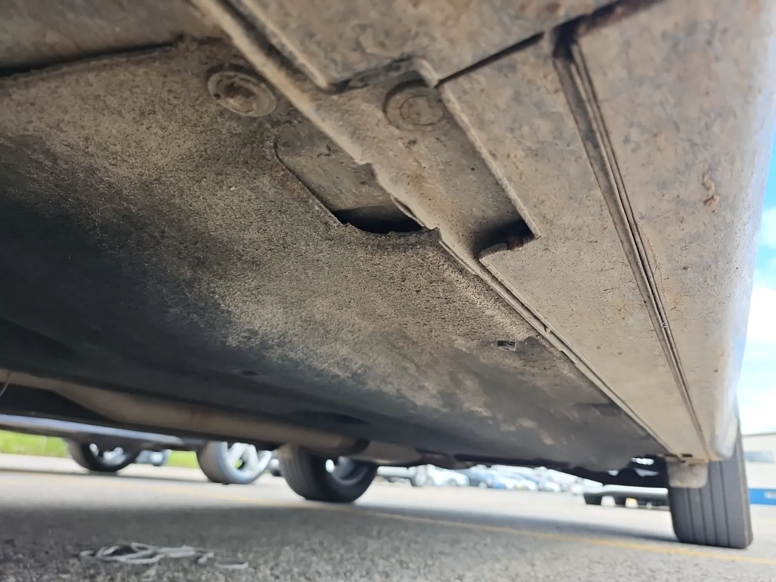 Undercarriage - Driver Photo