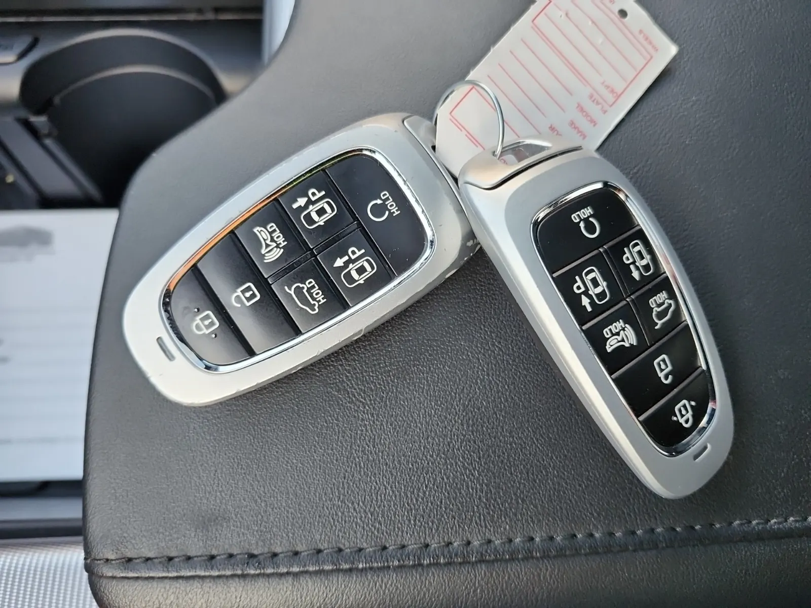Keys/Fobs/Manual Photo