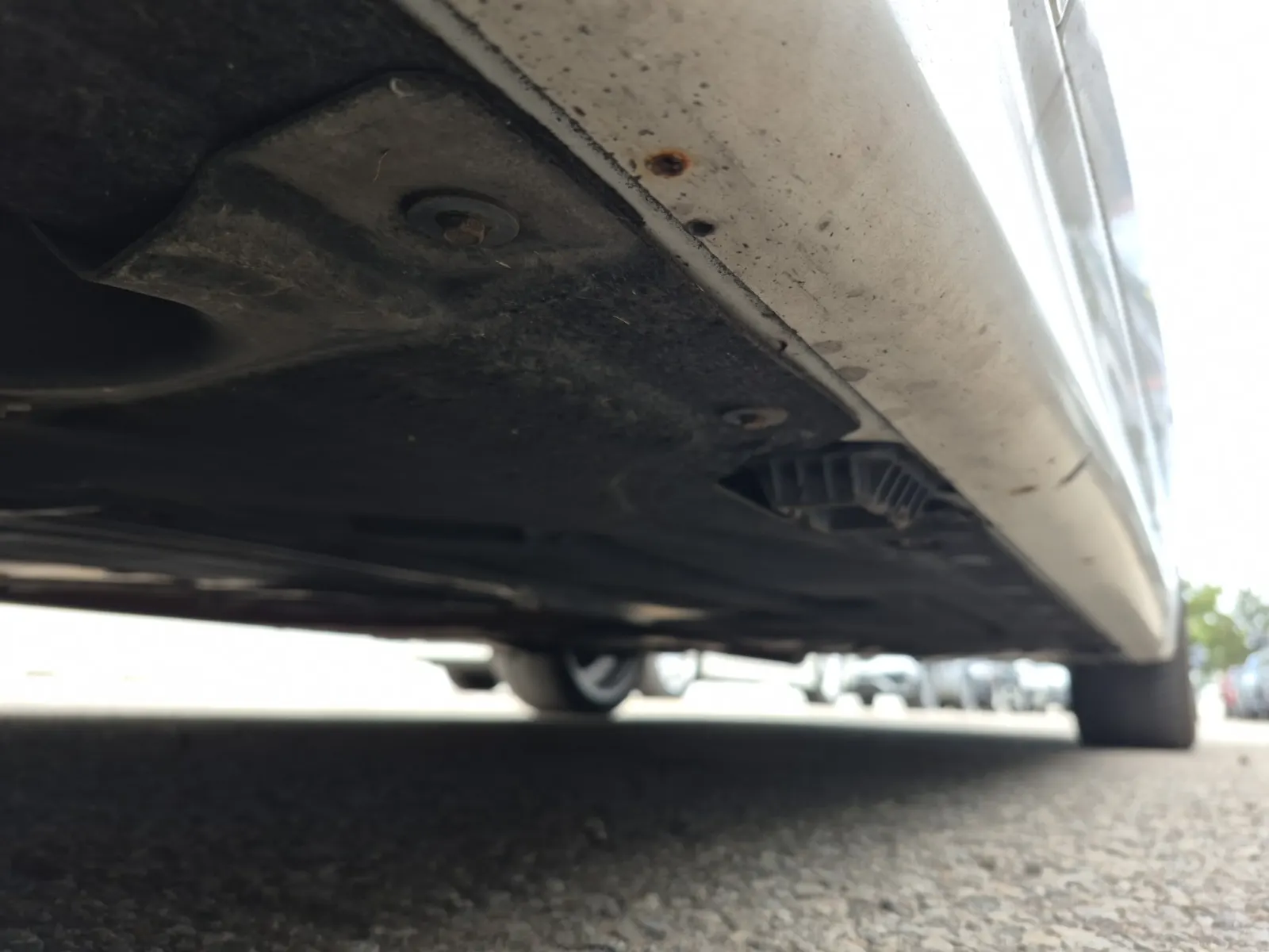 Undercarriage - Driver Photo