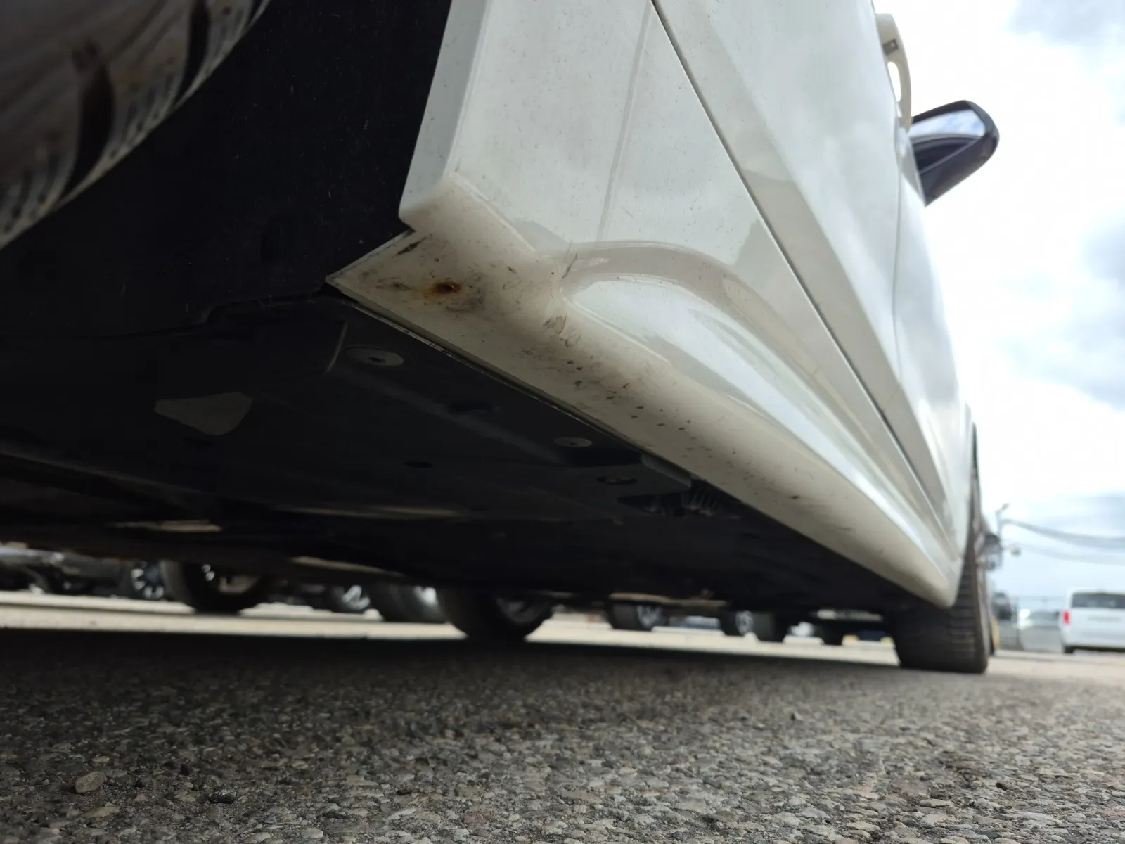 Undercarriage - Passenger Photo