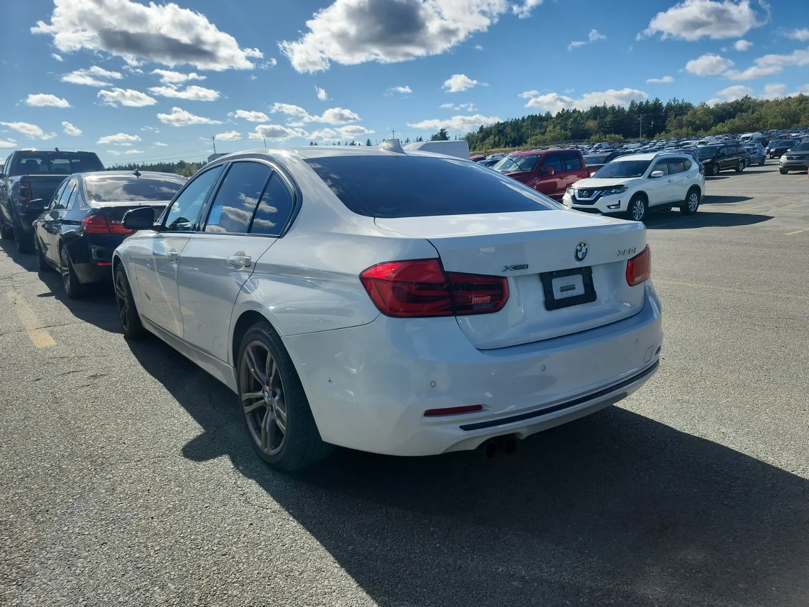 Driver Rear 3/4 Photo
