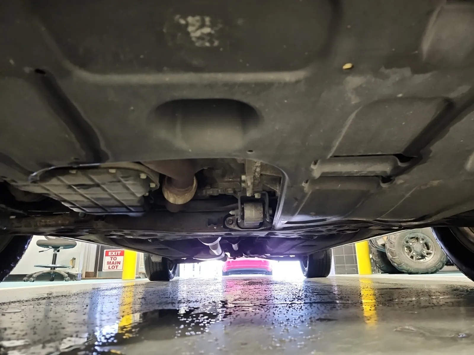 Undercarriage - Front Photo