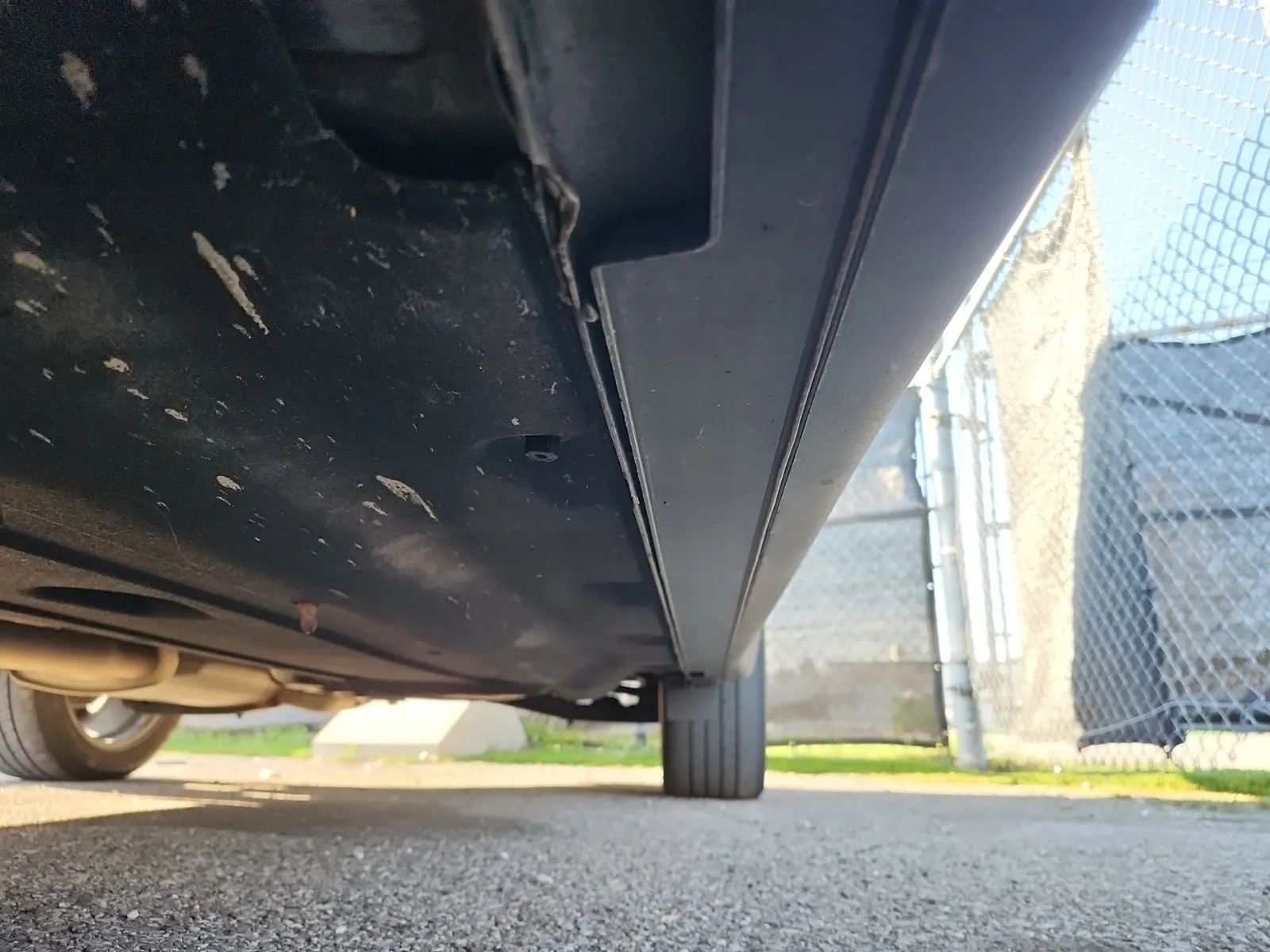 Undercarriage - Driver Photo