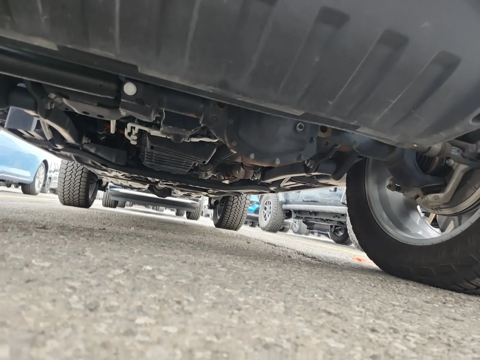 Undercarriage - Front Photo