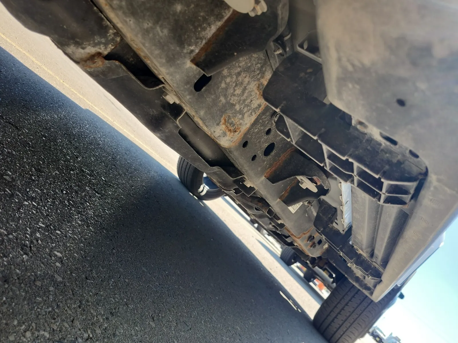 Undercarriage - Passenger Photo
