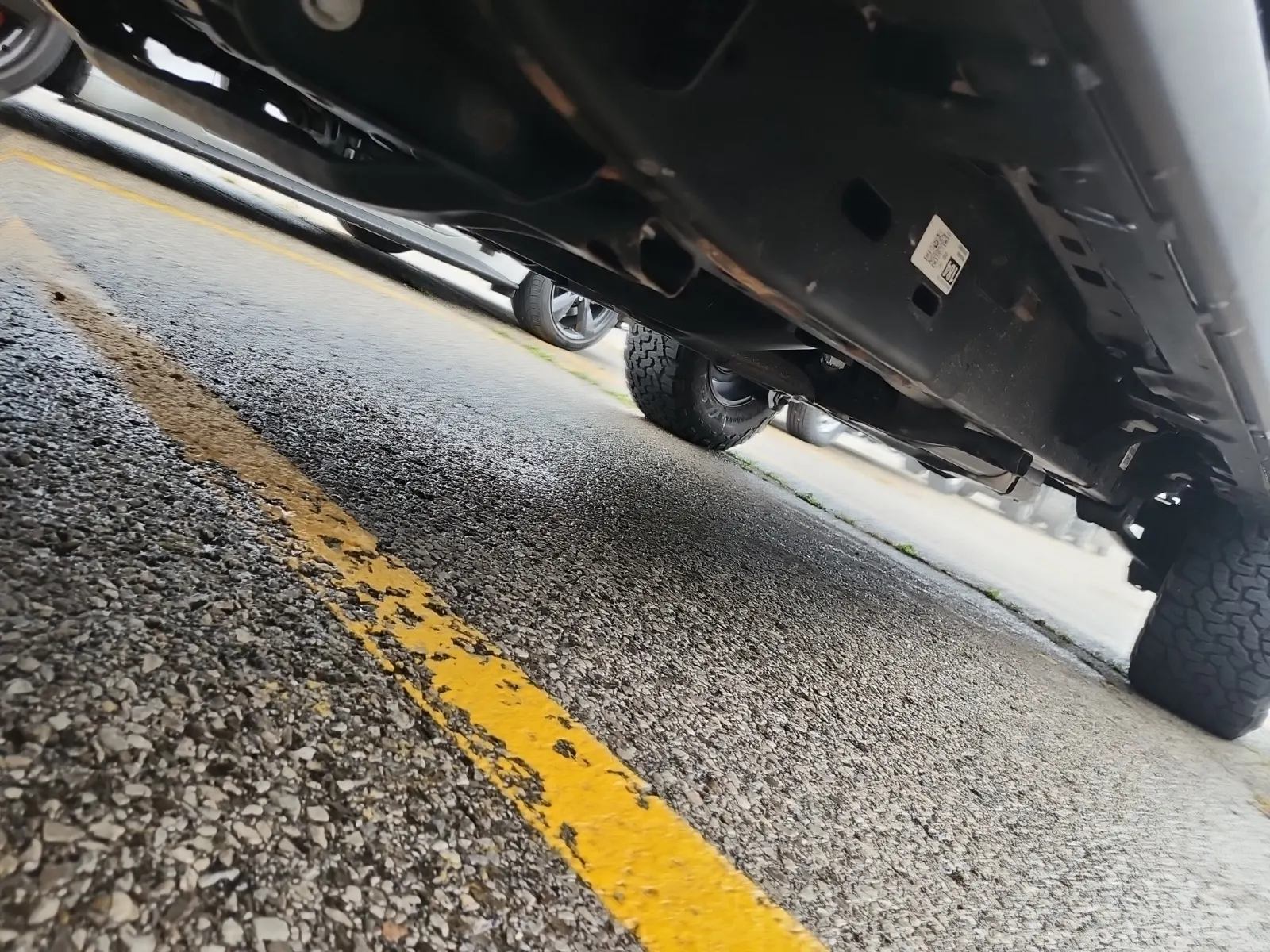 Undercarriage - Driver Photo