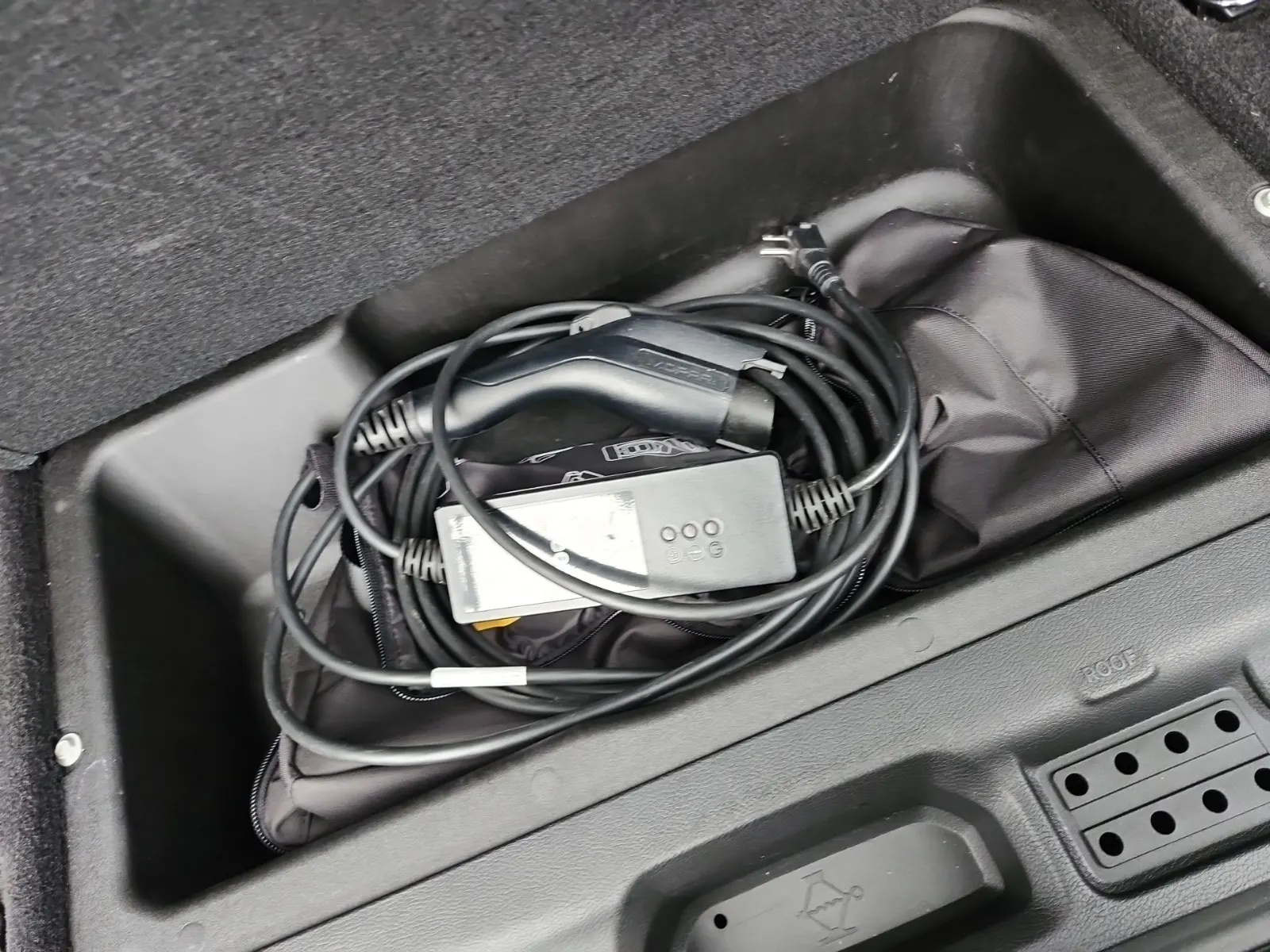 Charging Cable Photo