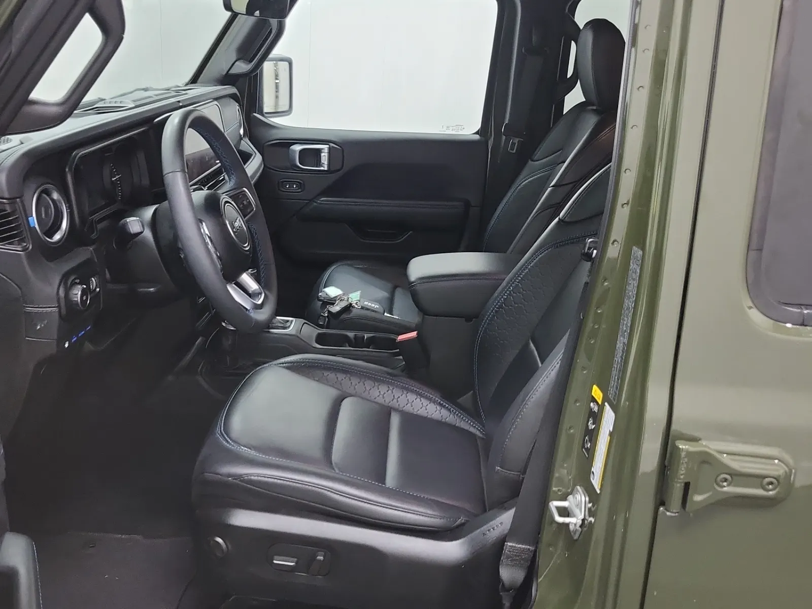 Front Interior Photo