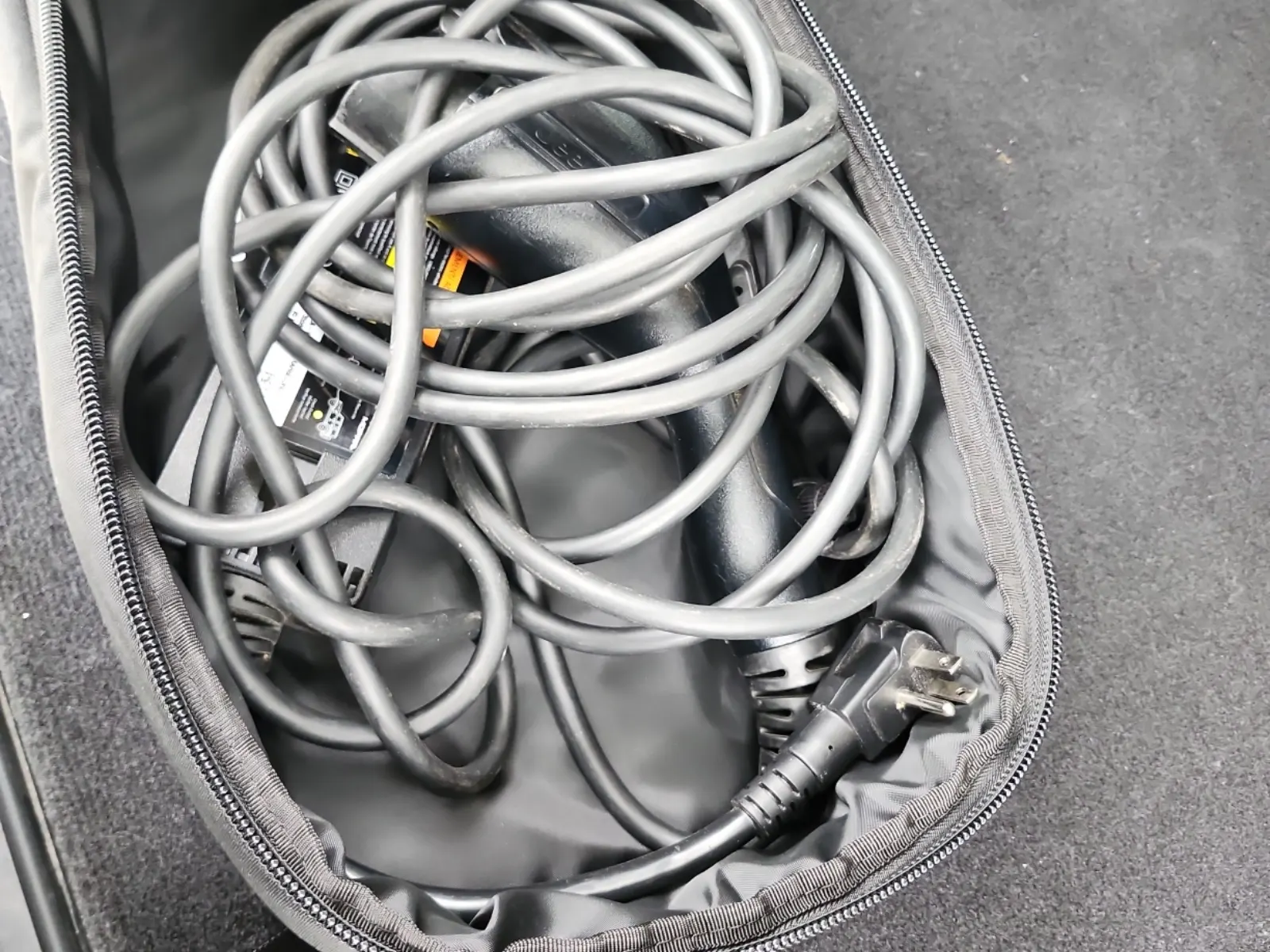 Charging Cable Photo