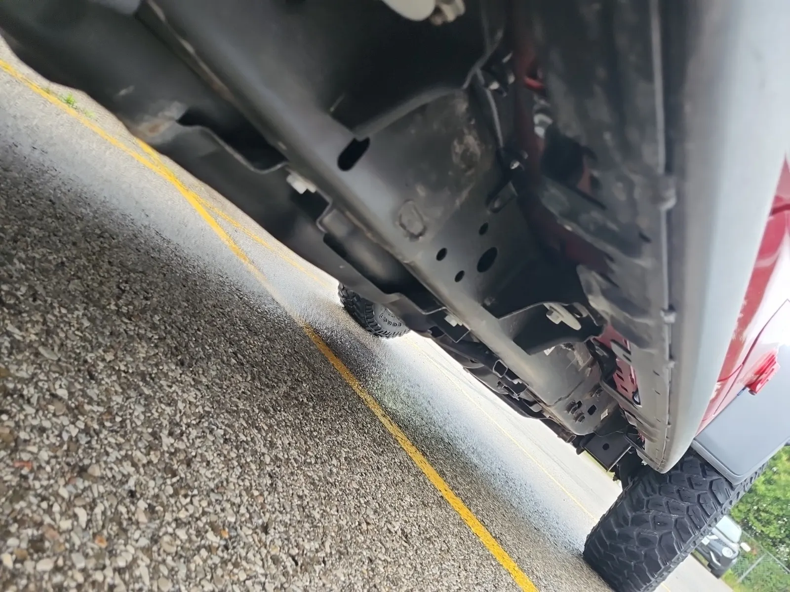 Undercarriage - Passenger Photo