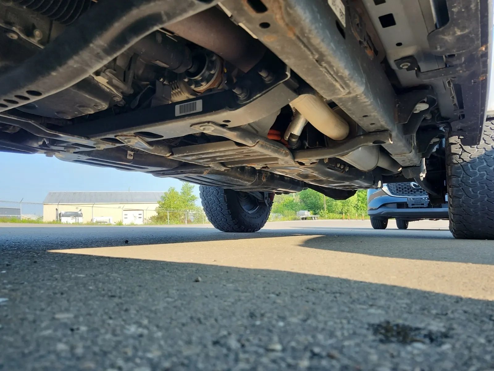 Undercarriage - Driver Photo
