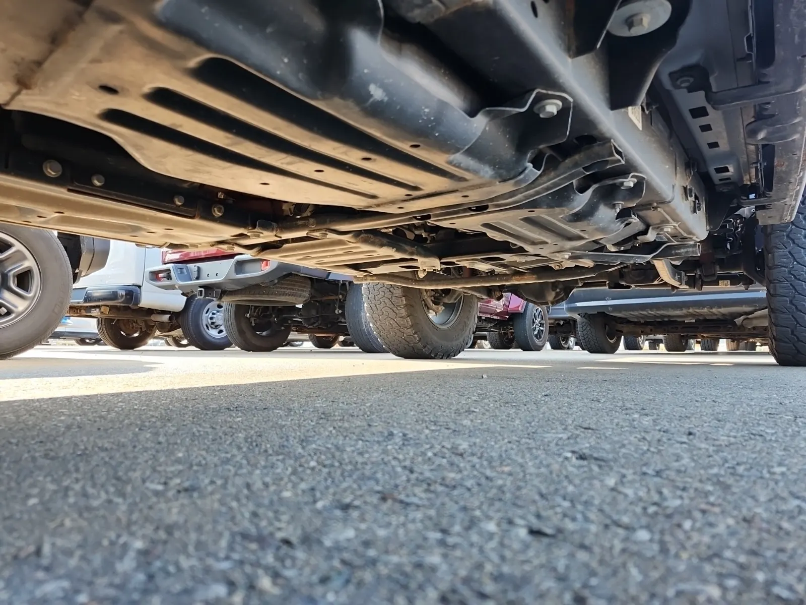 Undercarriage - Passenger Photo