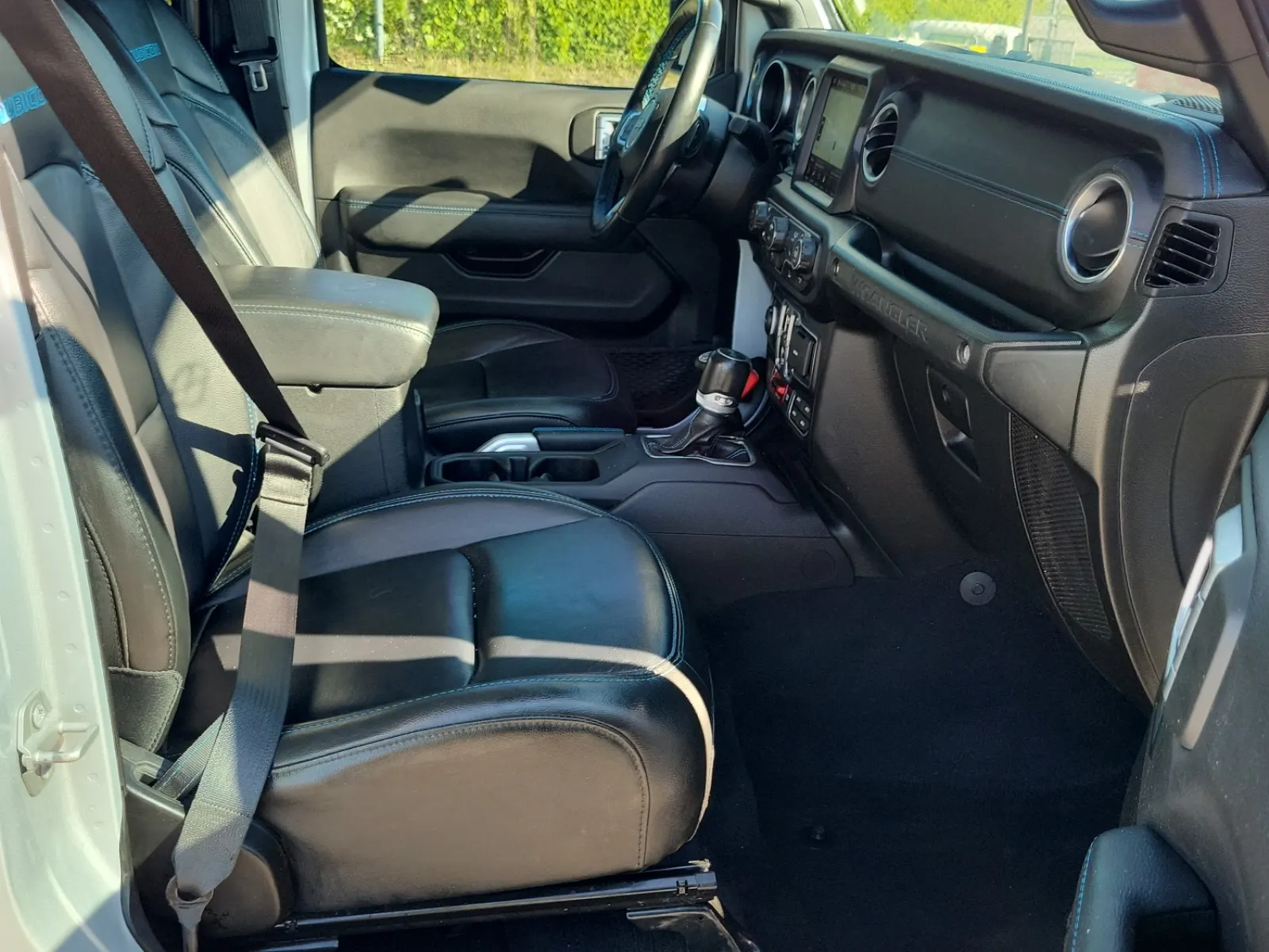 Right Side Interior Photo
