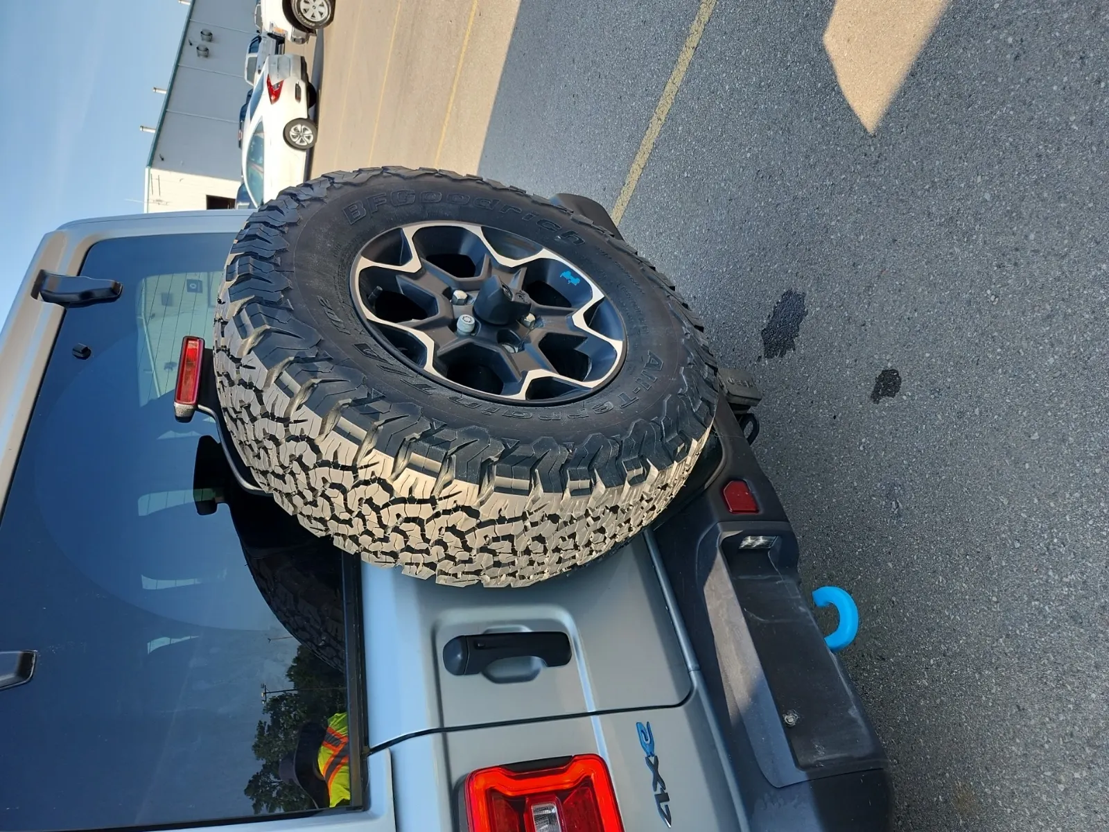 Spare Tire & Wheel Photo