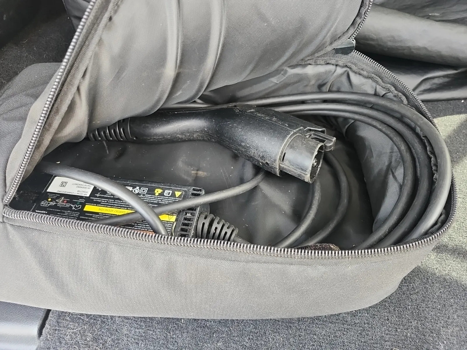 Charging Cable Photo