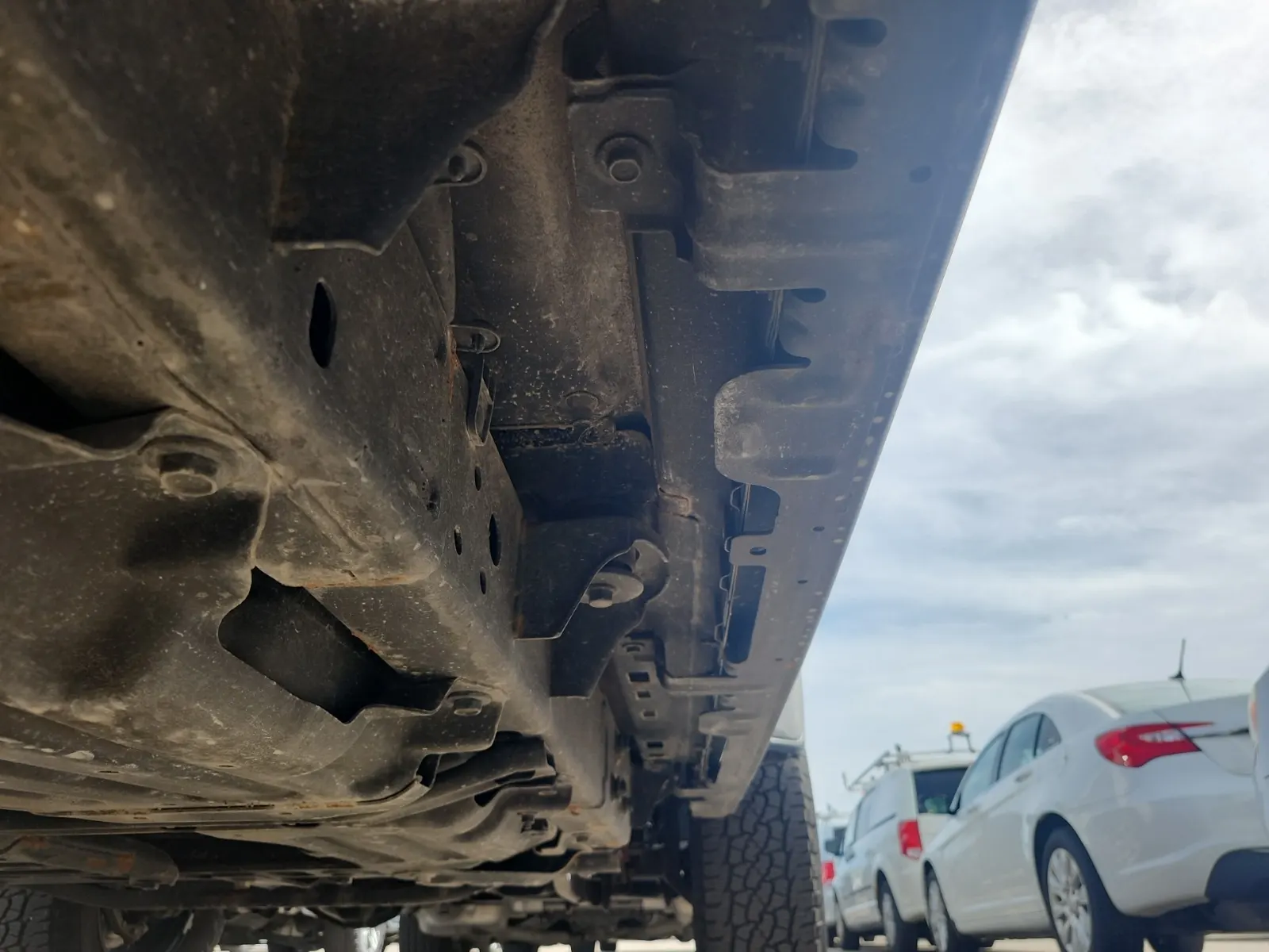 Undercarriage - Passenger Photo