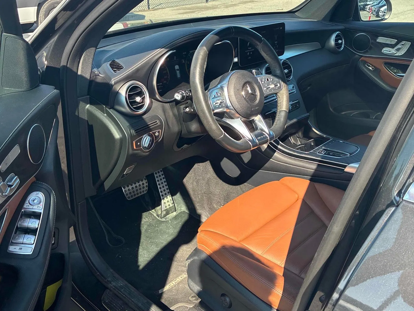 Interior driver side