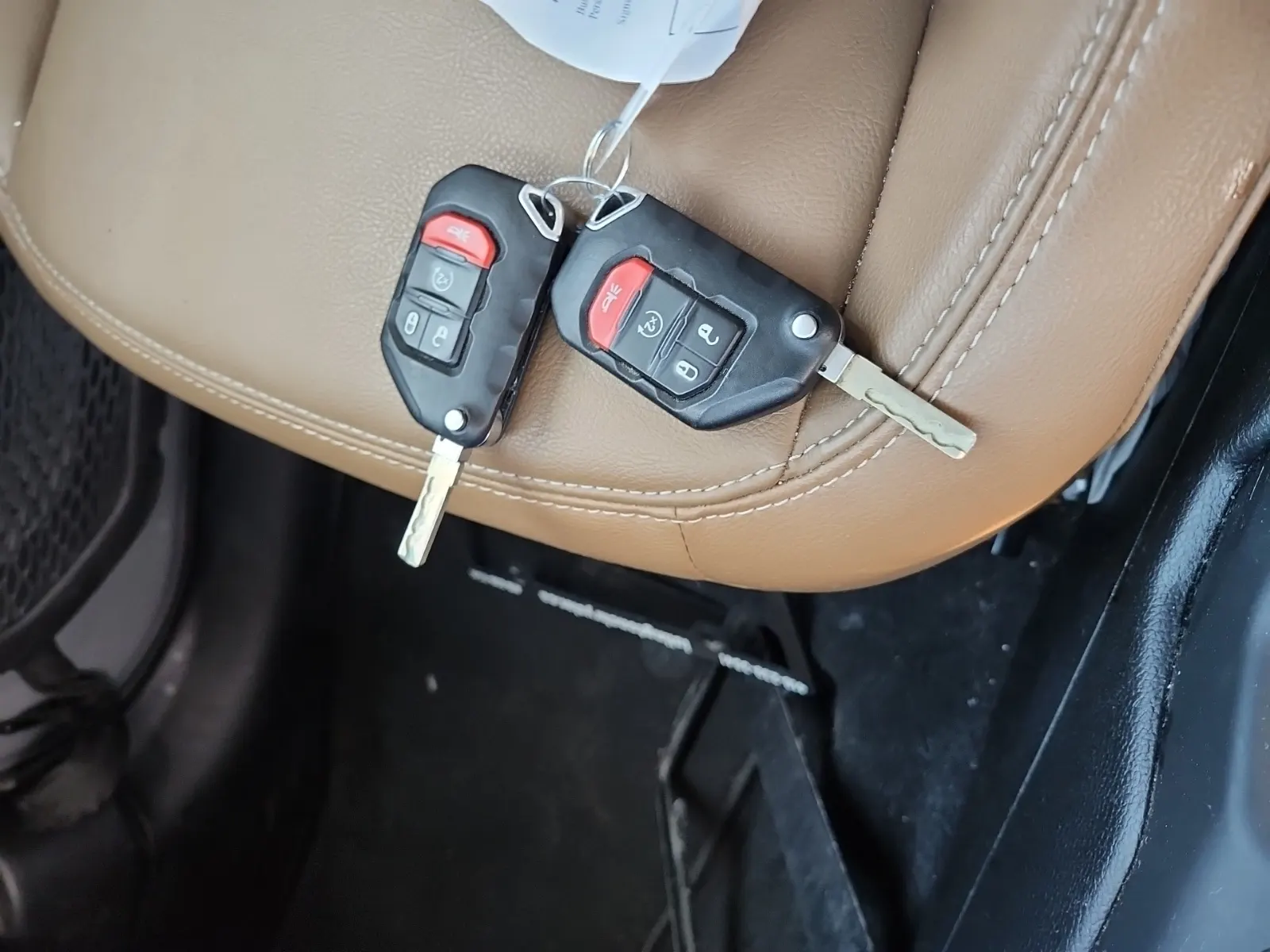 Keys/Fobs/Manual Photo