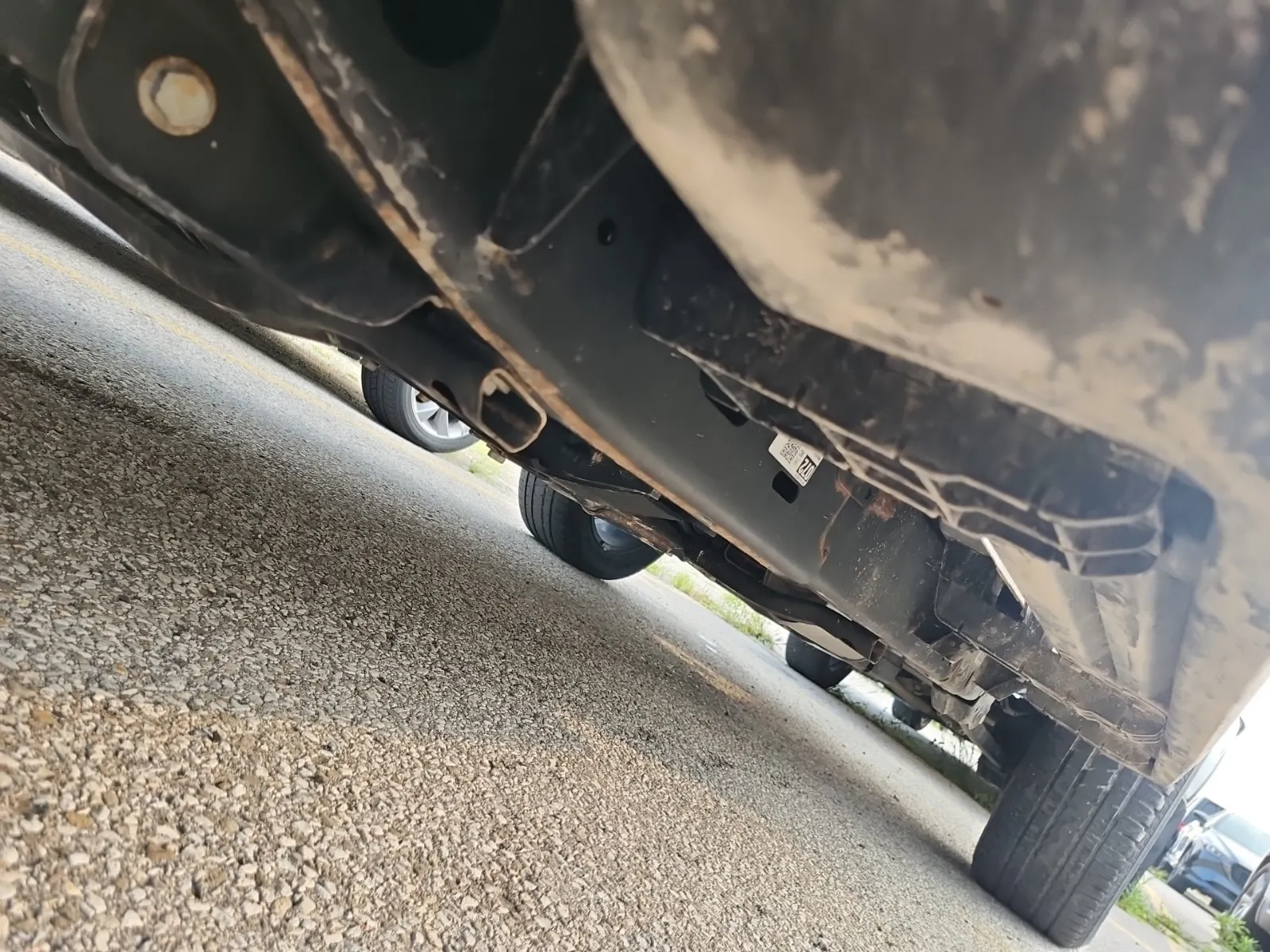 Undercarriage - Driver Photo