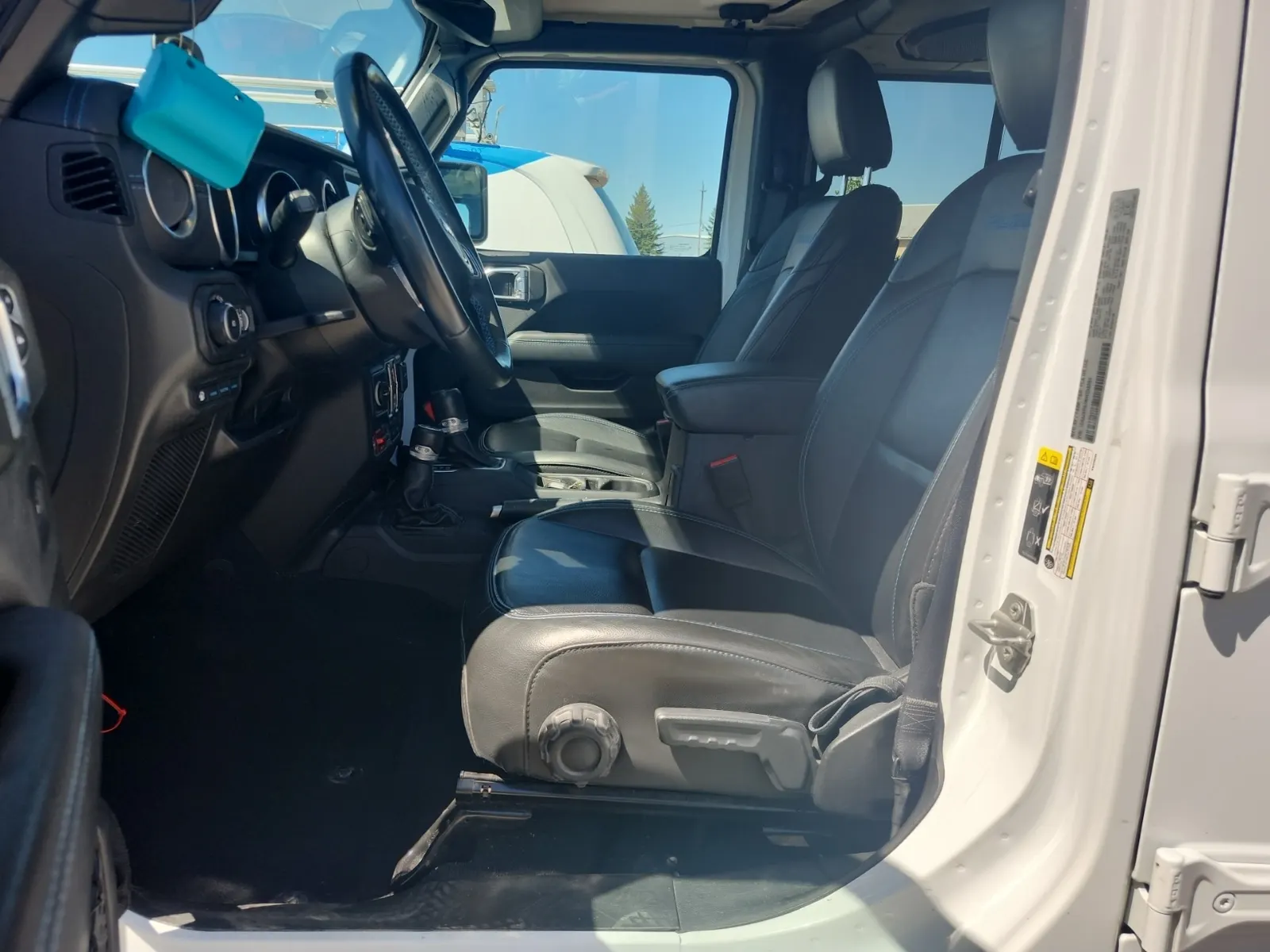 Front Interior Photo