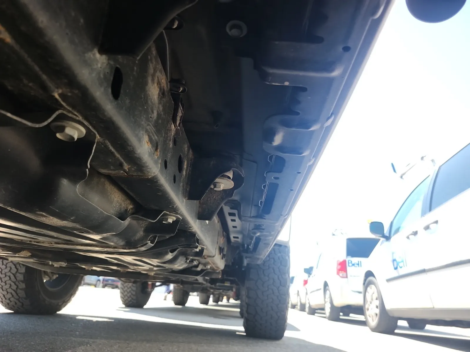 Undercarriage - Passenger Photo