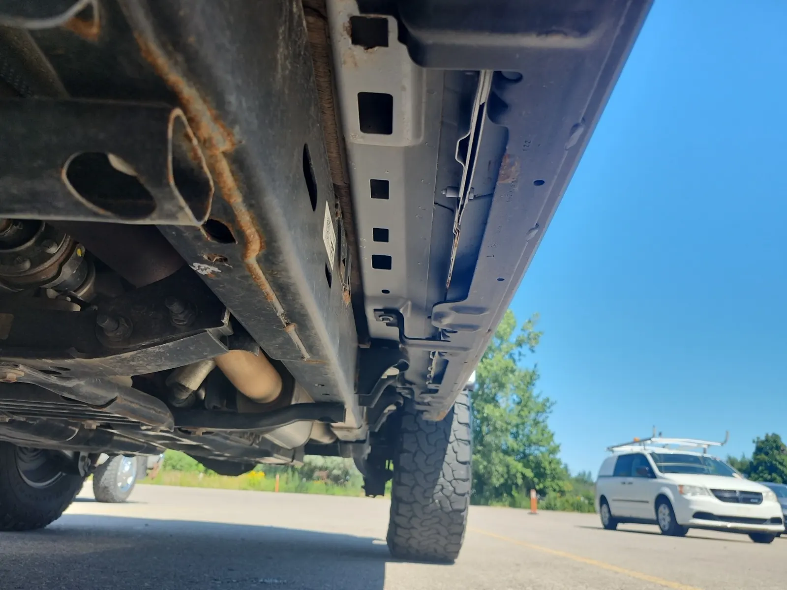 Undercarriage - Driver Photo