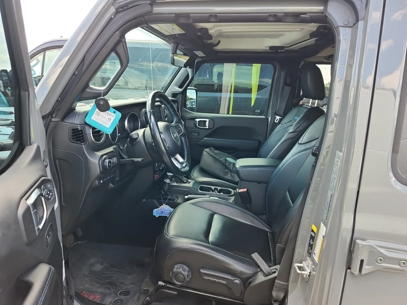Front Interior Photo