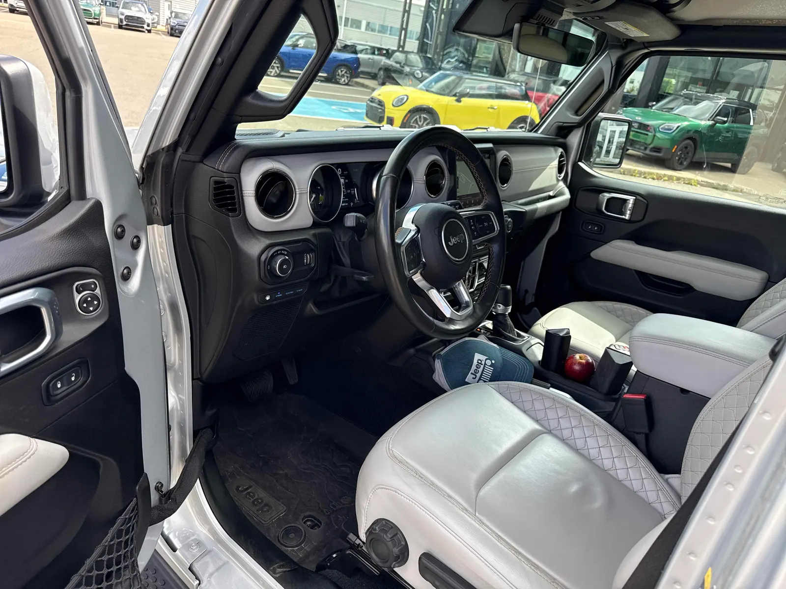Interior driver side