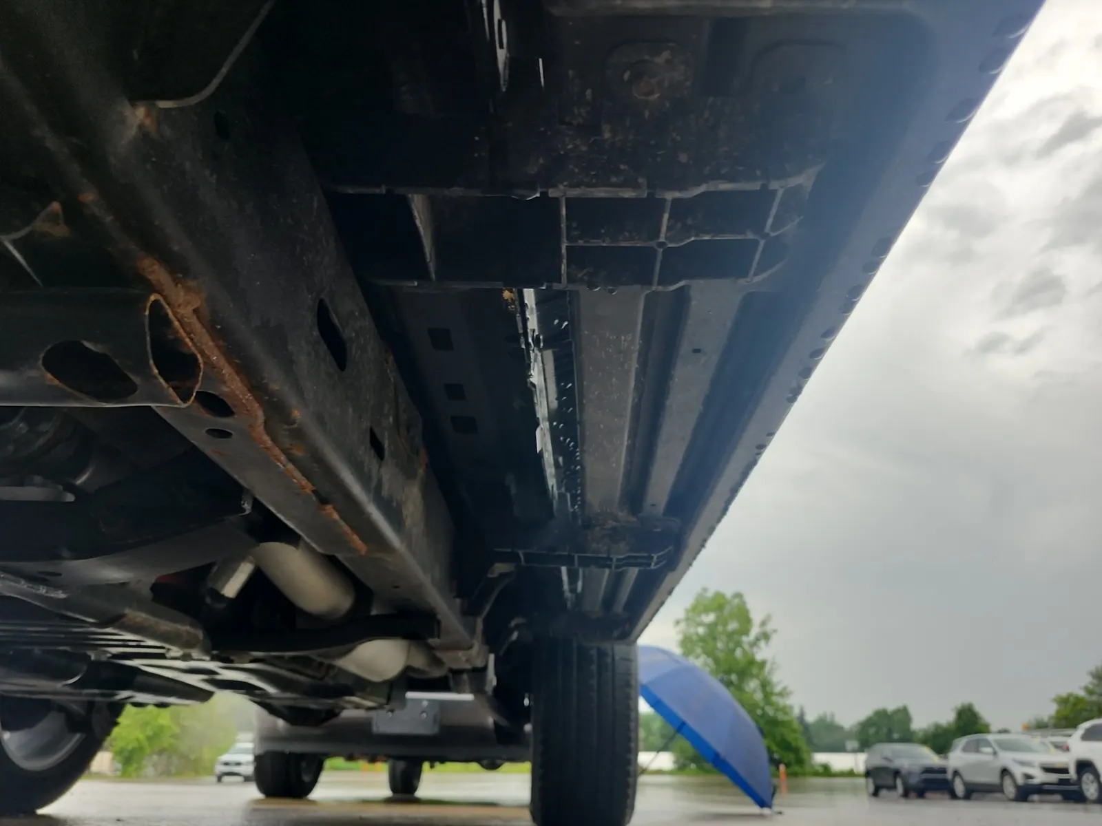 Undercarriage - Driver Photo