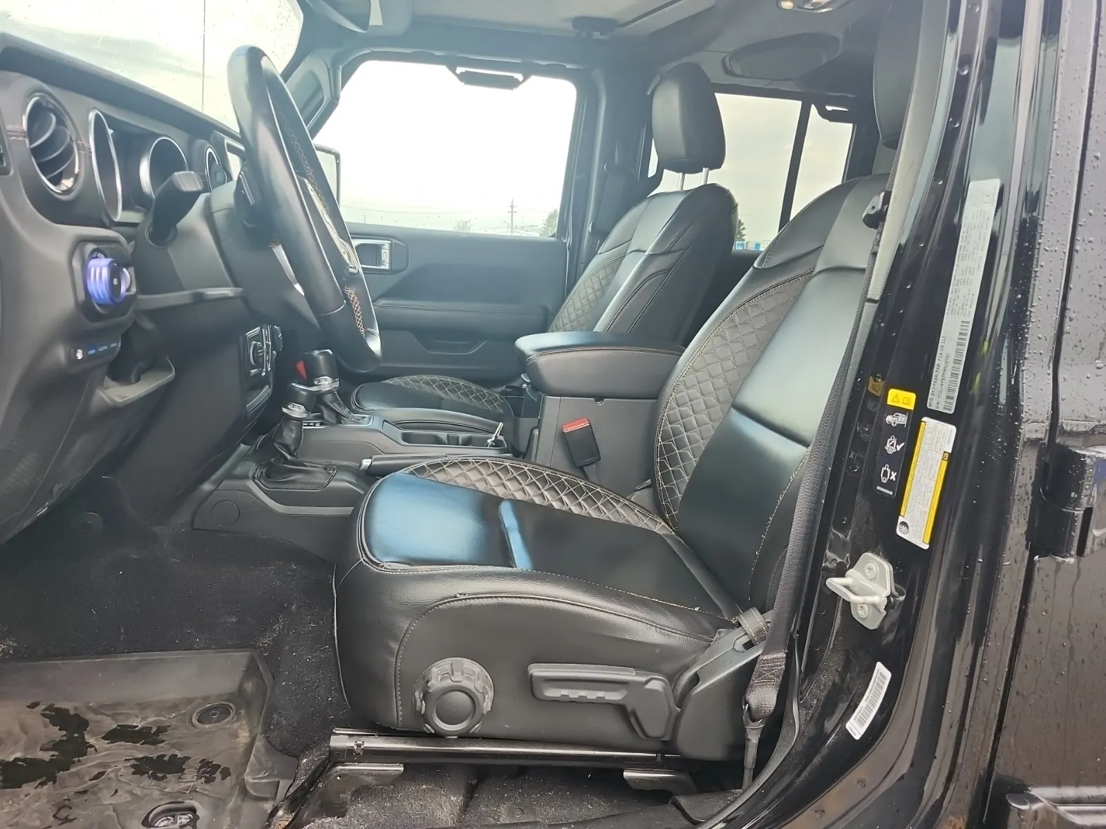 Front Interior Photo