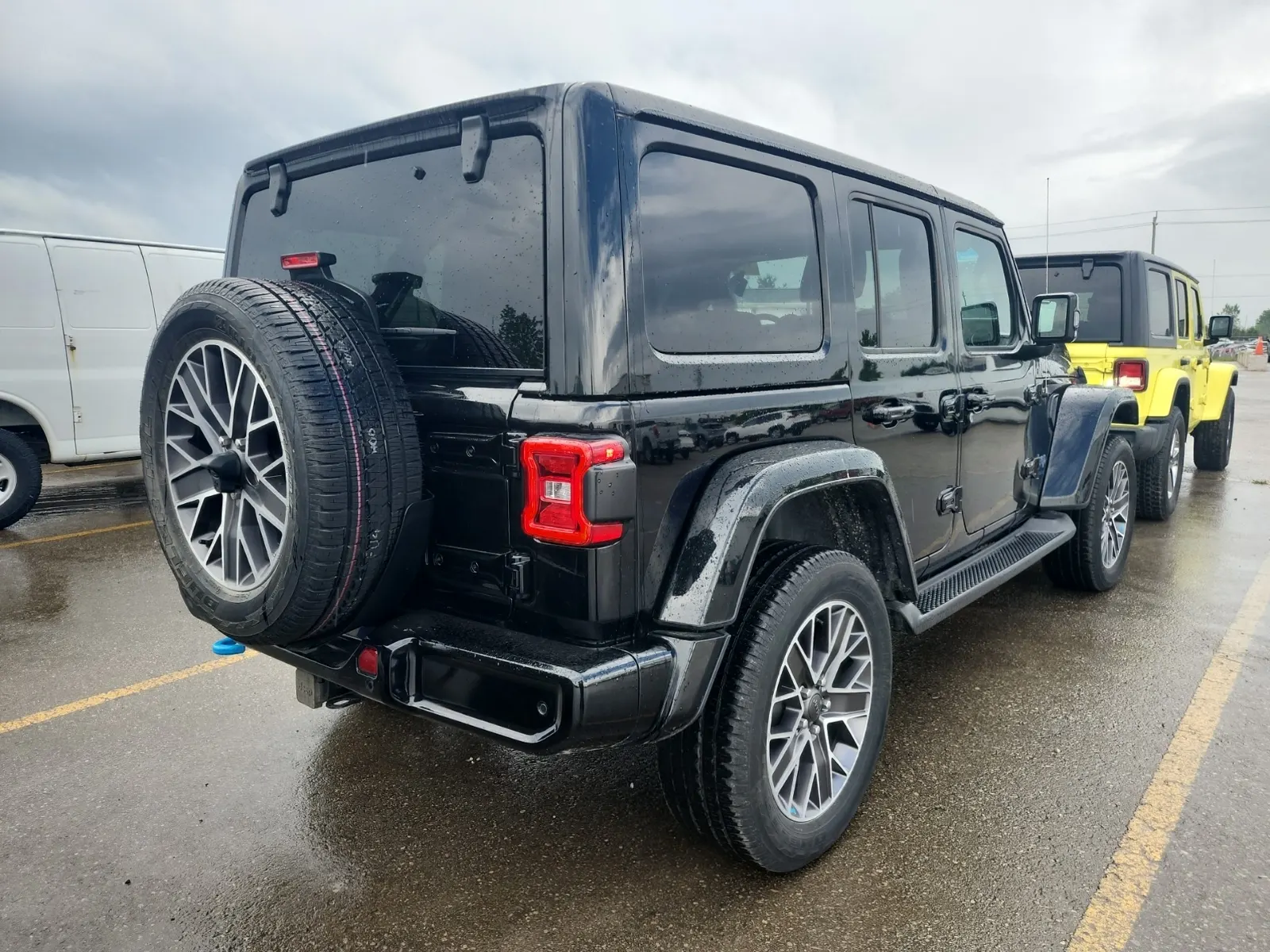 Passenger Rear 3/4 Photo