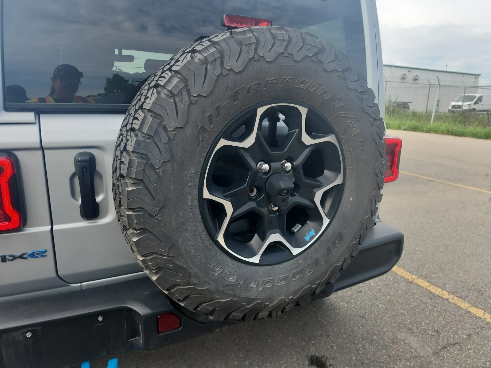 Spare Tire & Wheel Photo