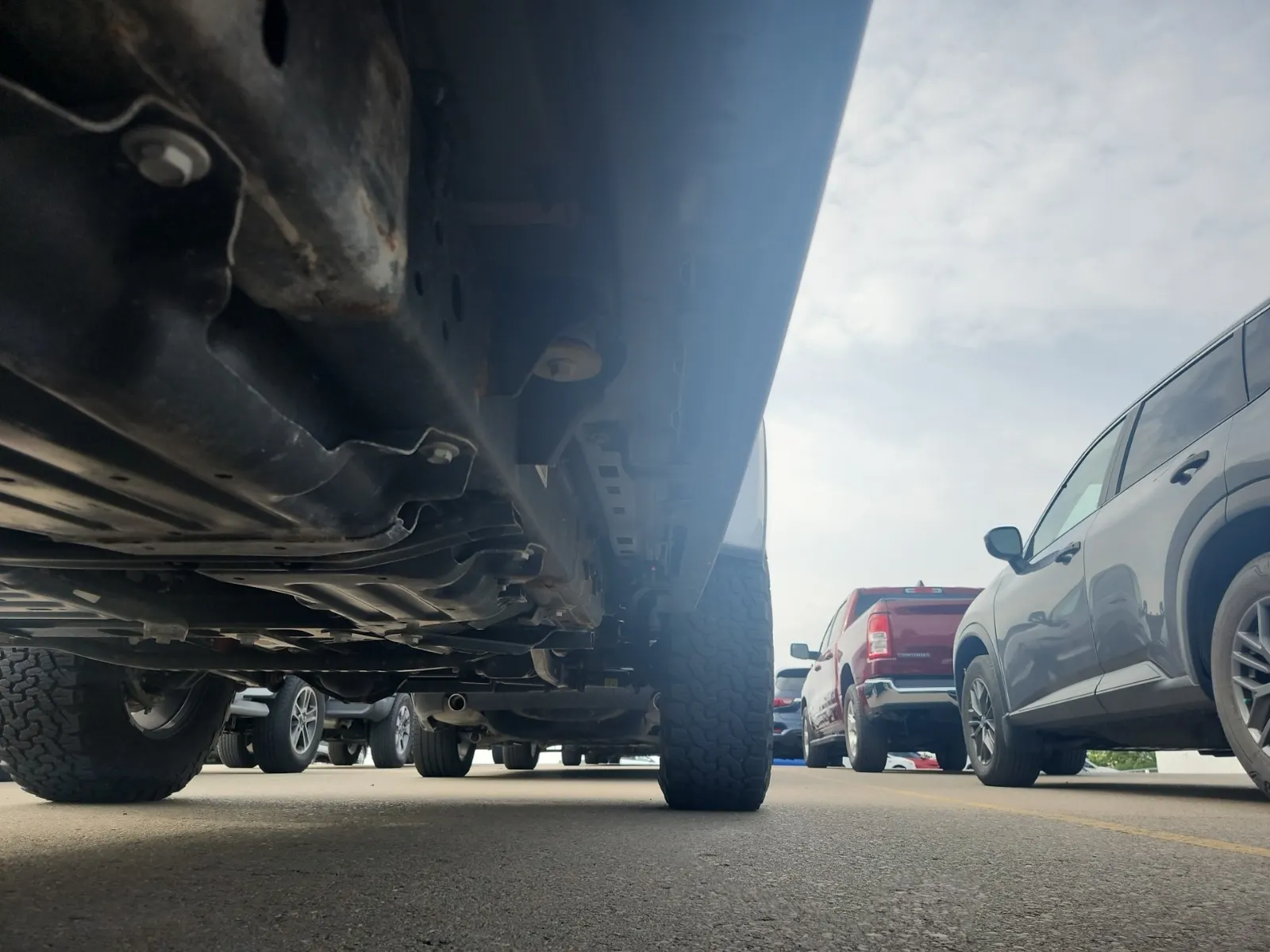 Undercarriage - Passenger Photo