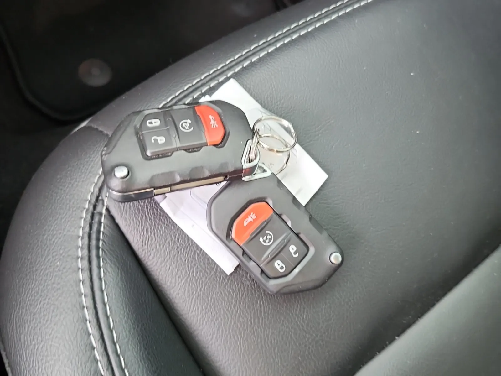 Keys/Fobs/Manual Photo