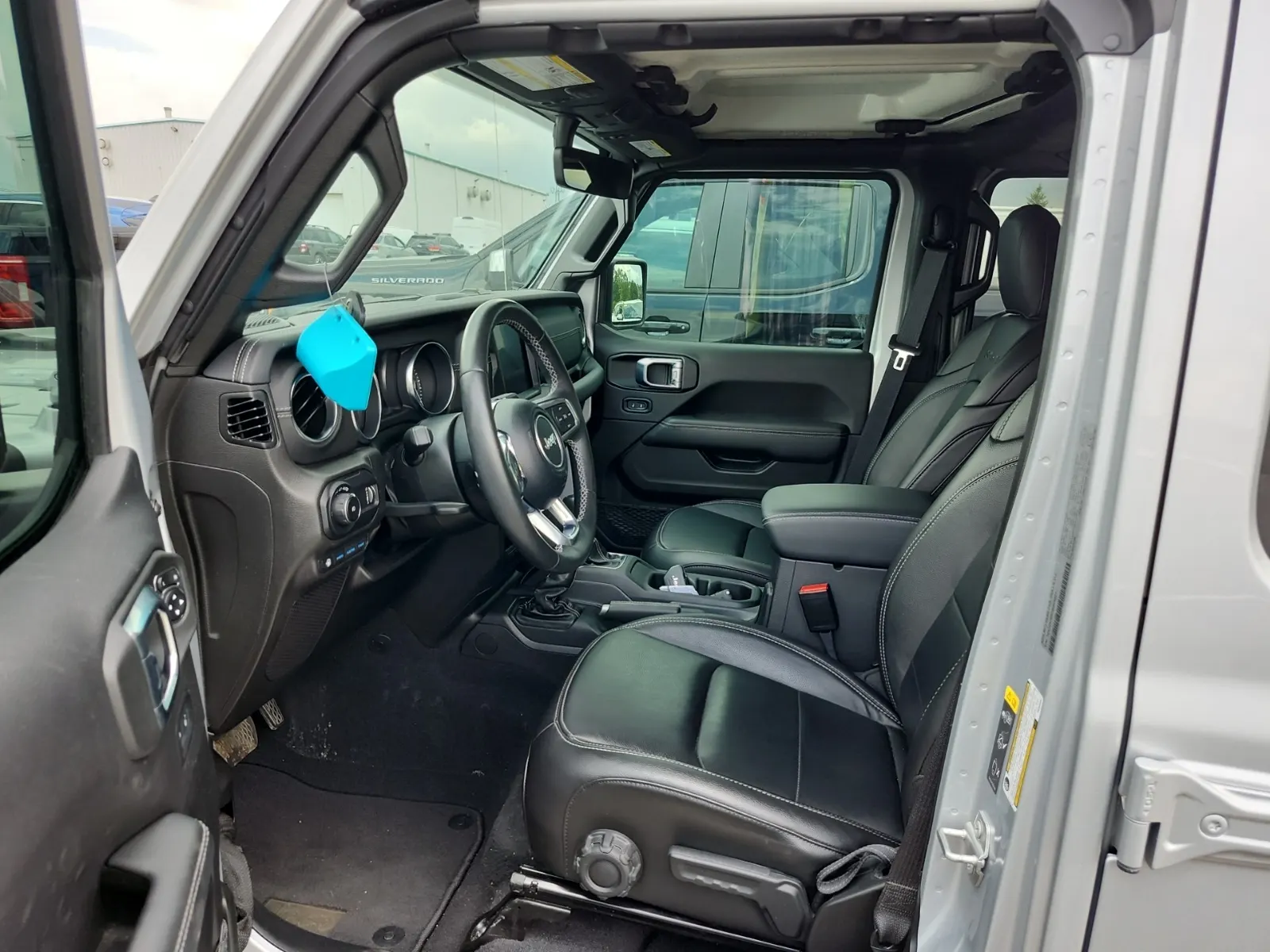 Front Interior Photo