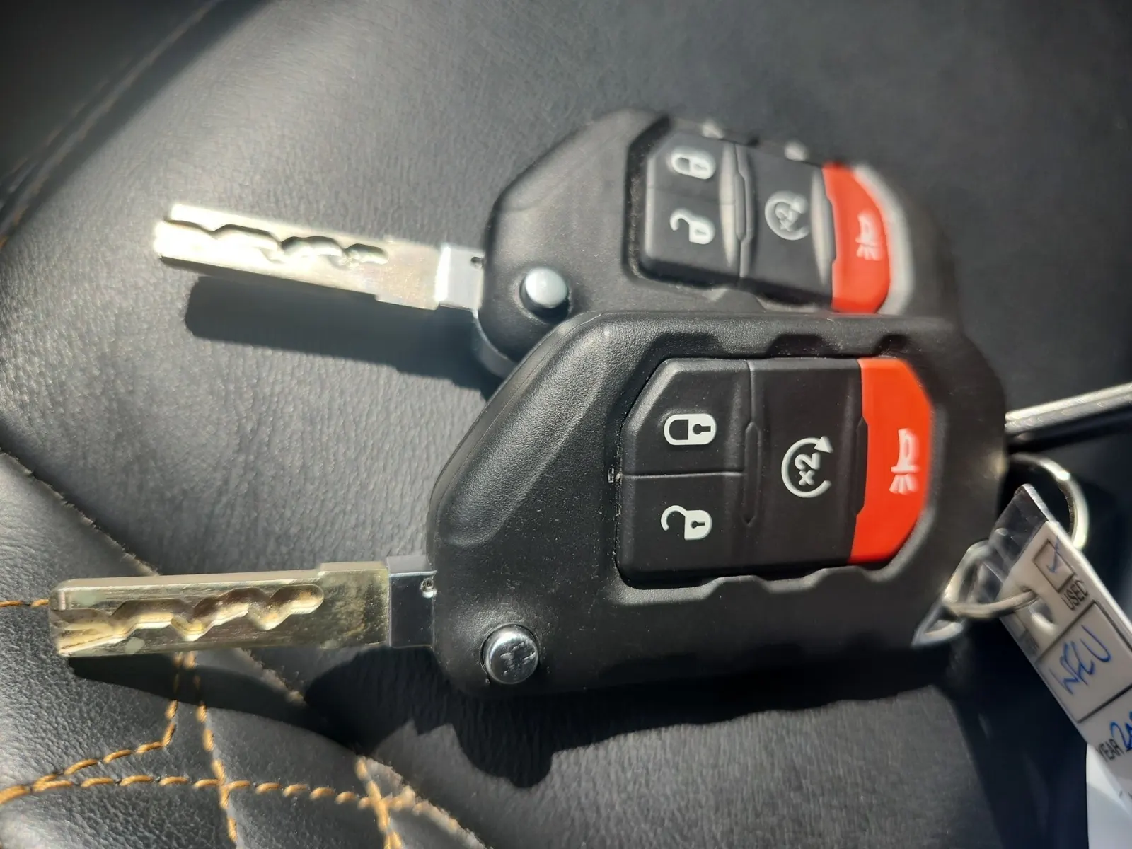 Keys/Fobs/Manual Photo