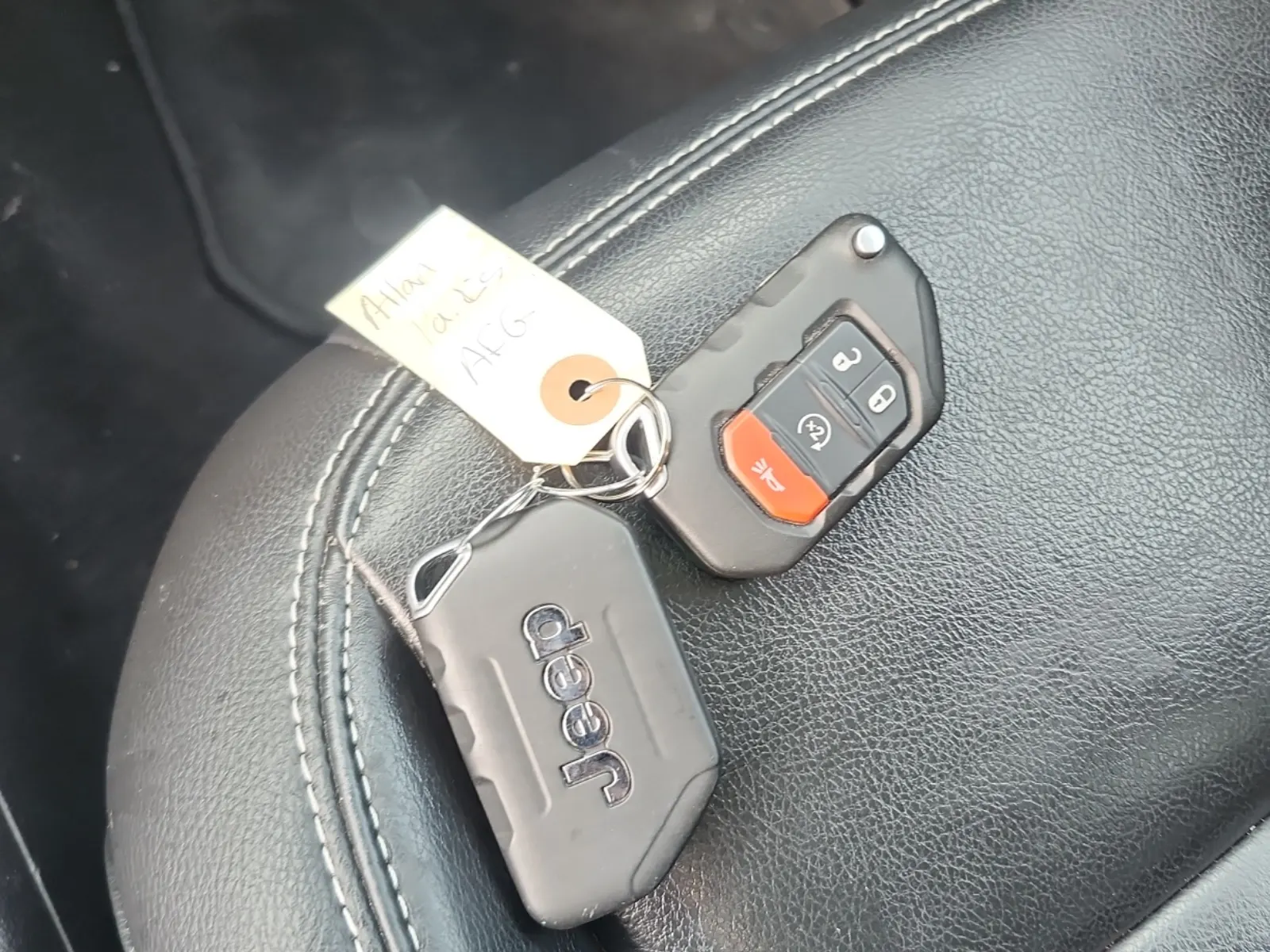 Keys/Fobs/Manual Photo