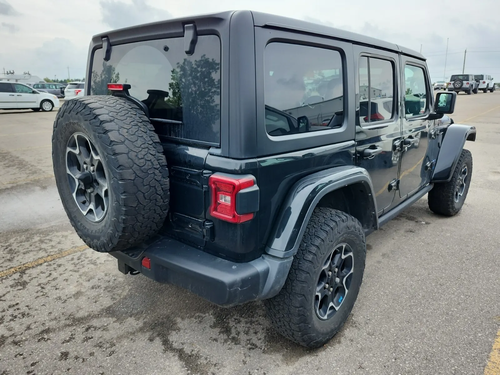 Passenger Rear 3/4 Photo