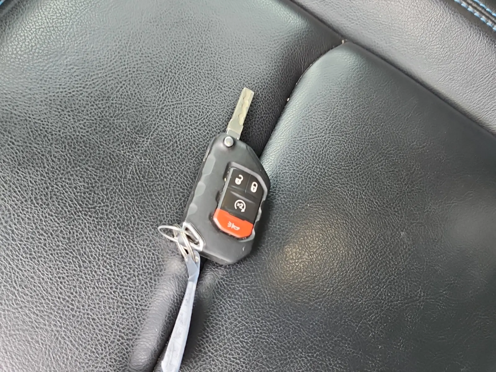 Keys/Fobs/Manual Photo