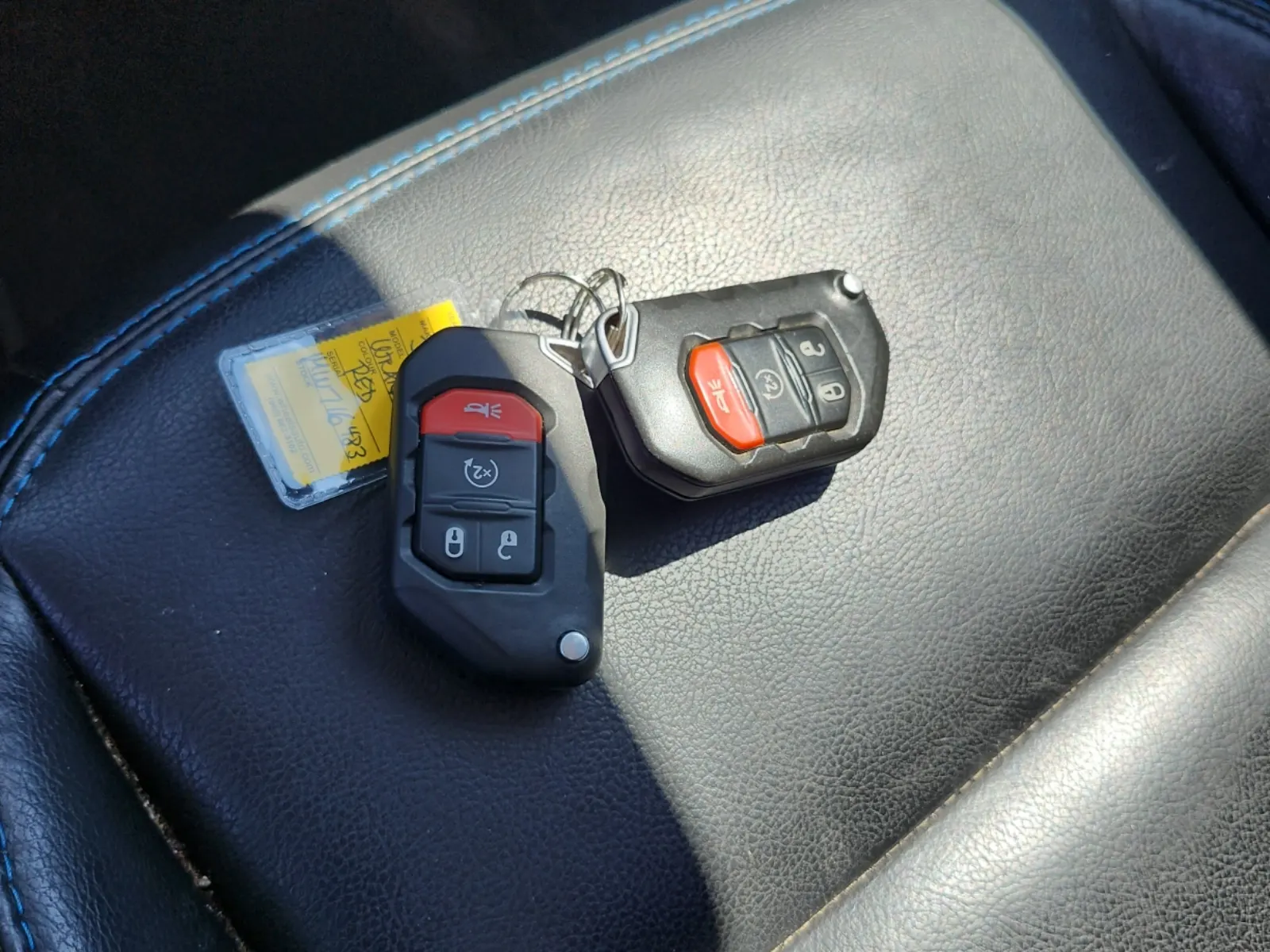 Keys/Fobs/Manual Photo