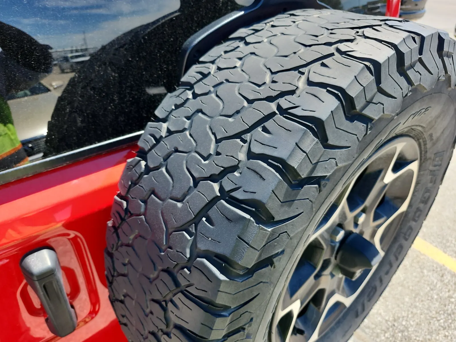 Spare Tire & Wheel Photo